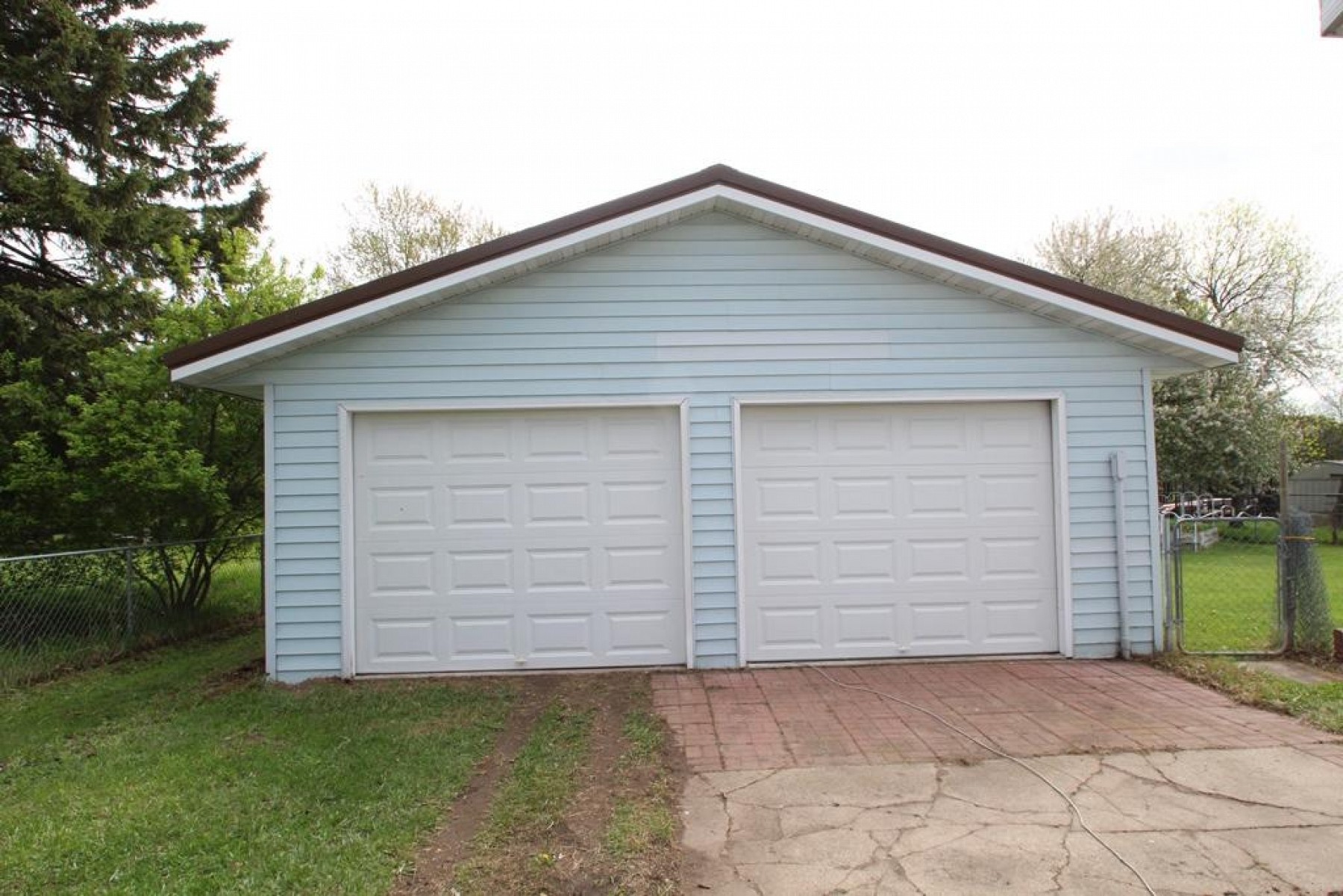 210 Madison Avenue, Aurora, SD 57002