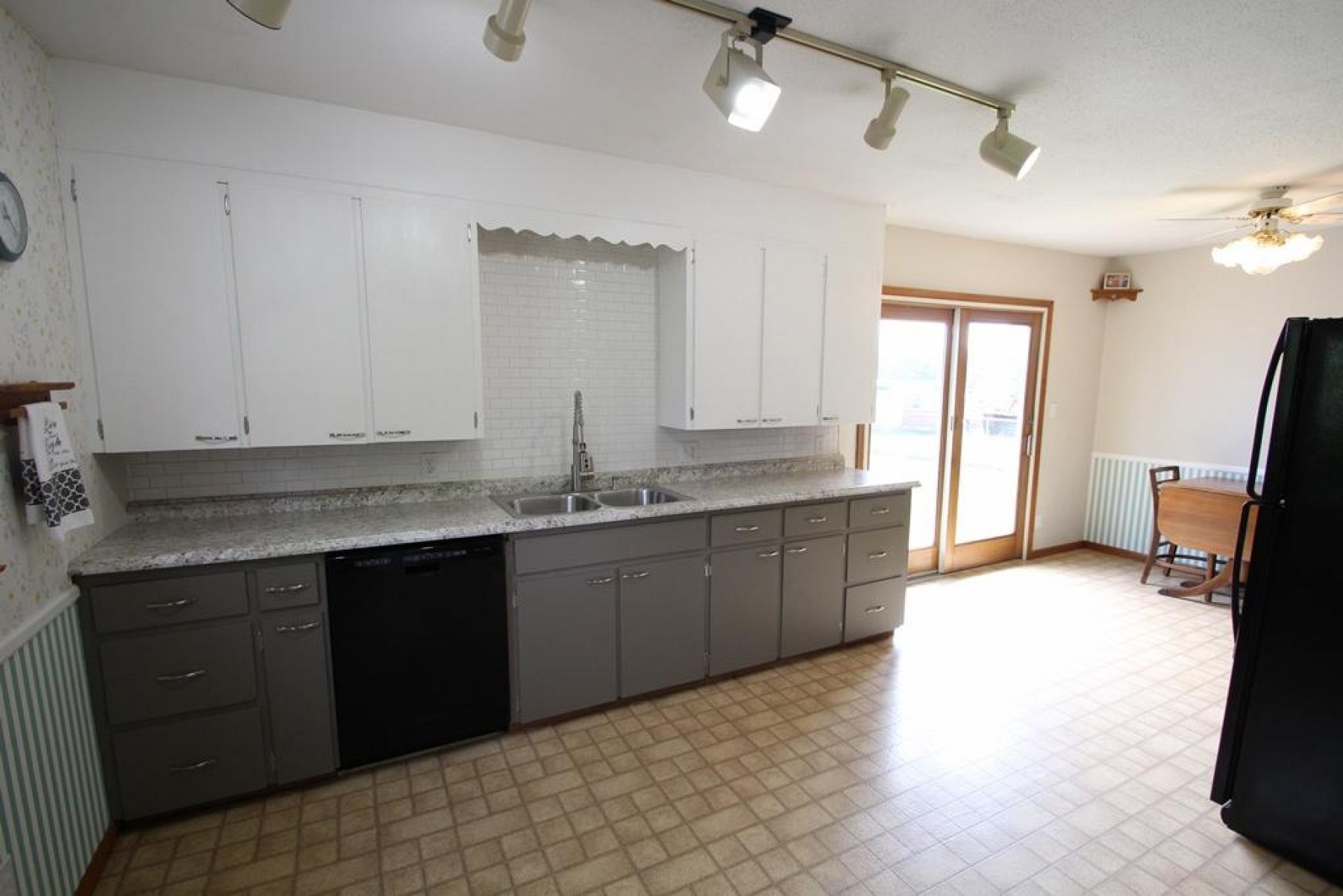 210 Madison Avenue, Aurora, SD 57002