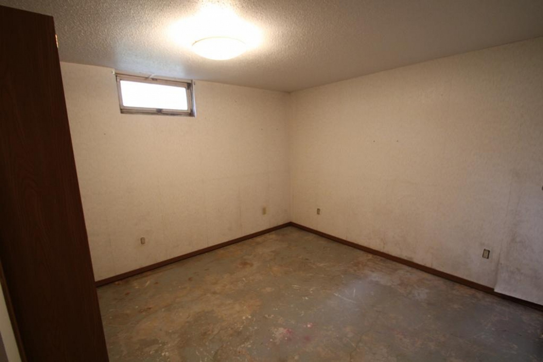 210 Madison Avenue, Aurora, SD 57002