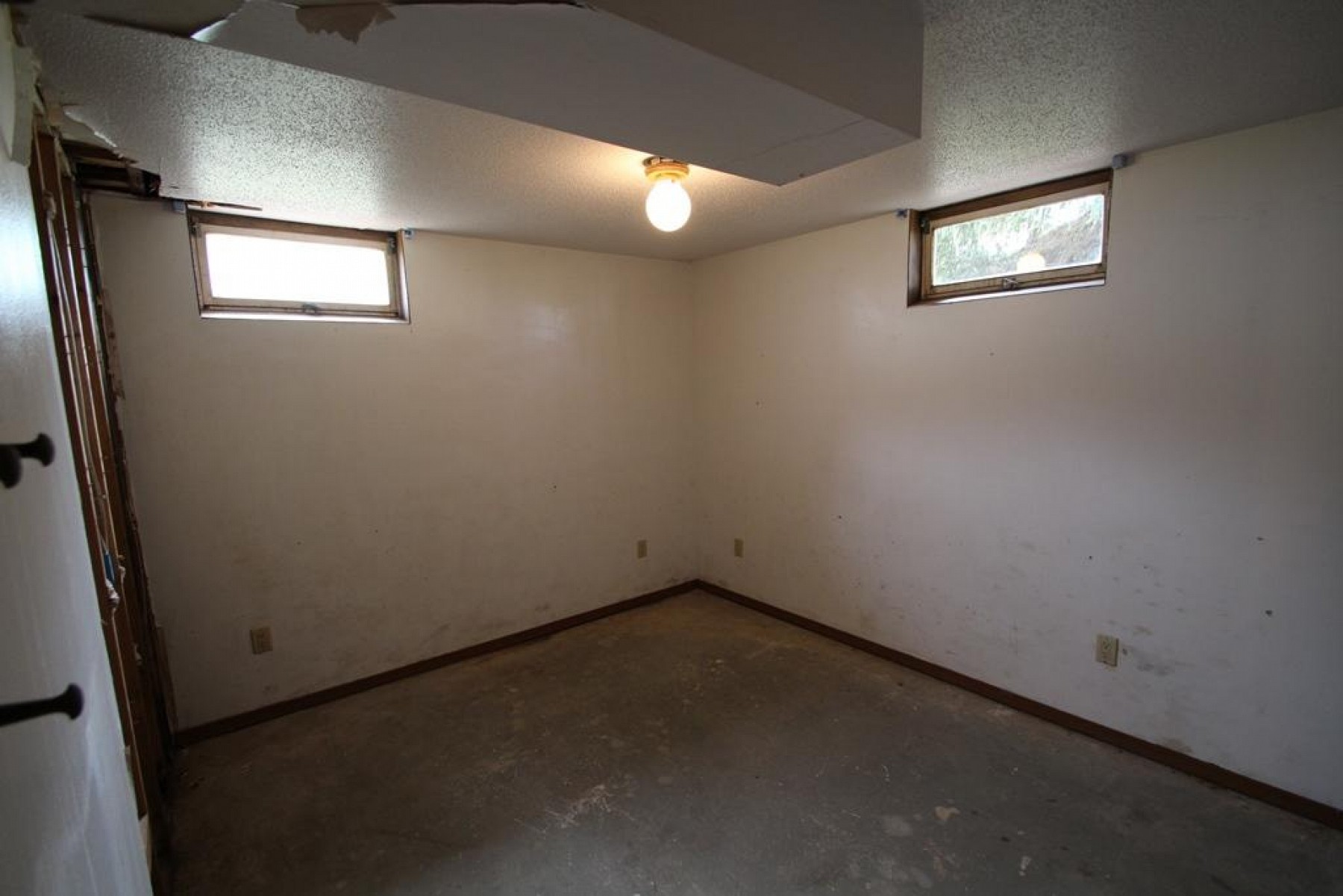 210 Madison Avenue, Aurora, SD 57002