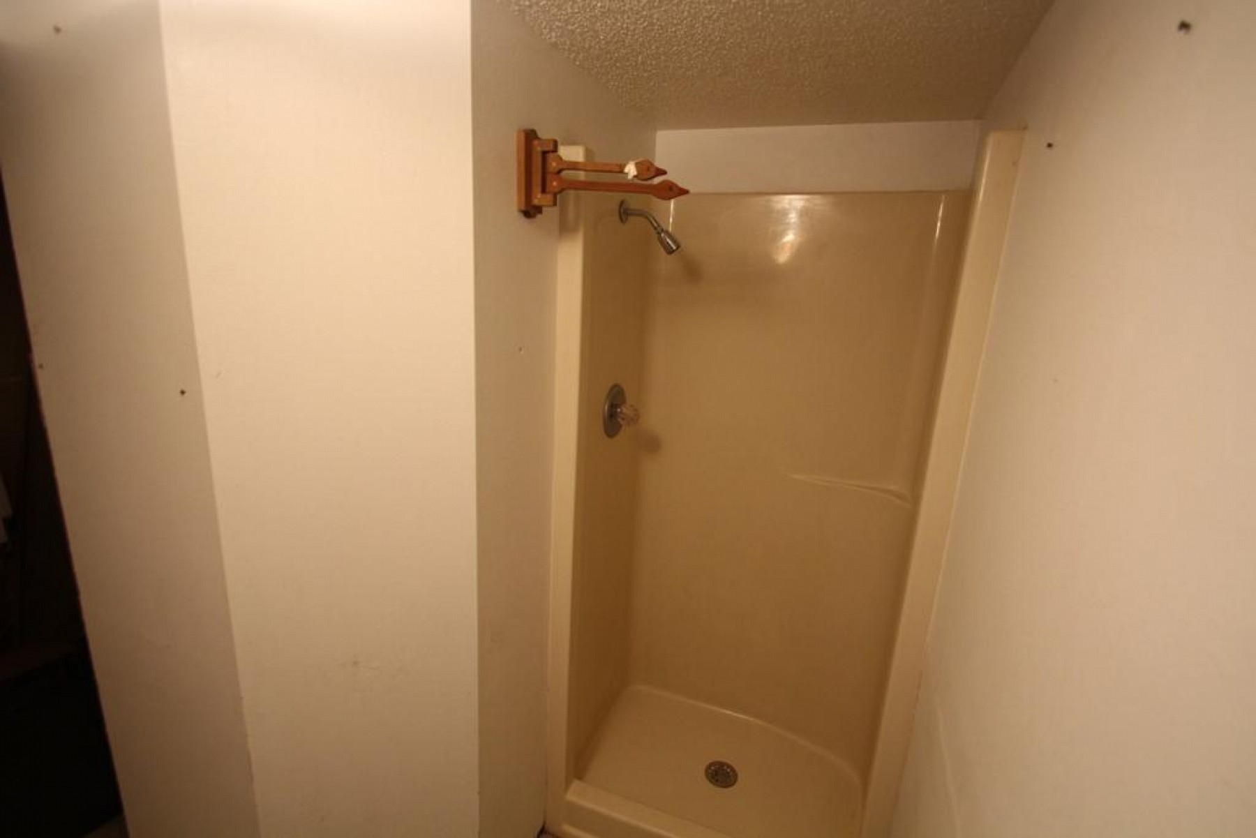 210 Madison Avenue, Aurora, SD 57002