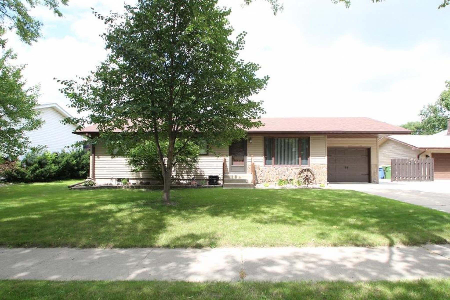 1323 Orchard Drive, Brookings, SD 57006