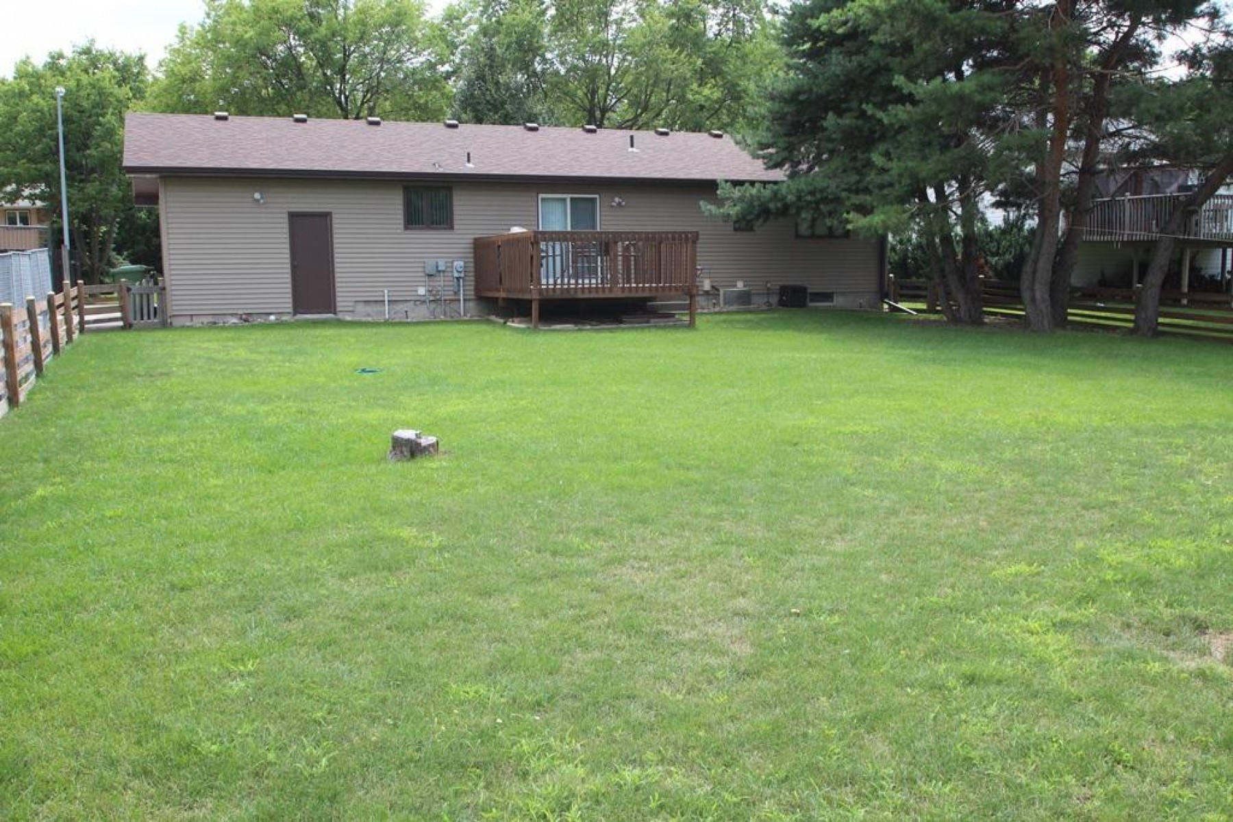 1323 Orchard Drive, Brookings, SD 57006