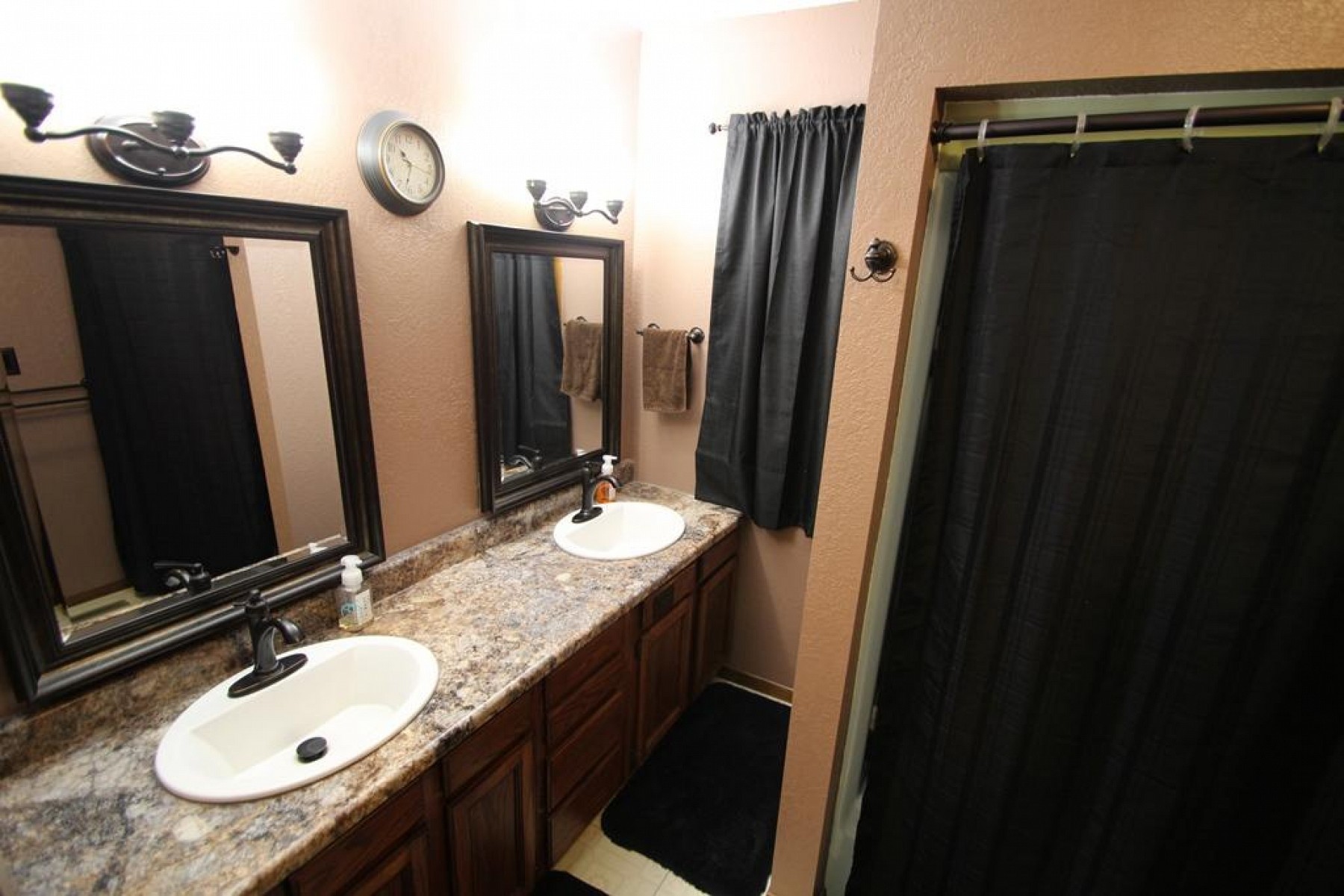 1323 Orchard Drive, Brookings, SD 57006