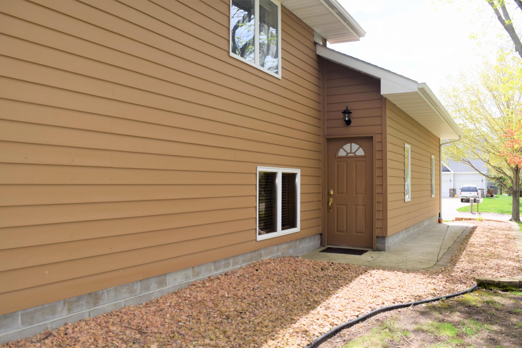 805 Arrowhead Pass, Brookings, SD 57006