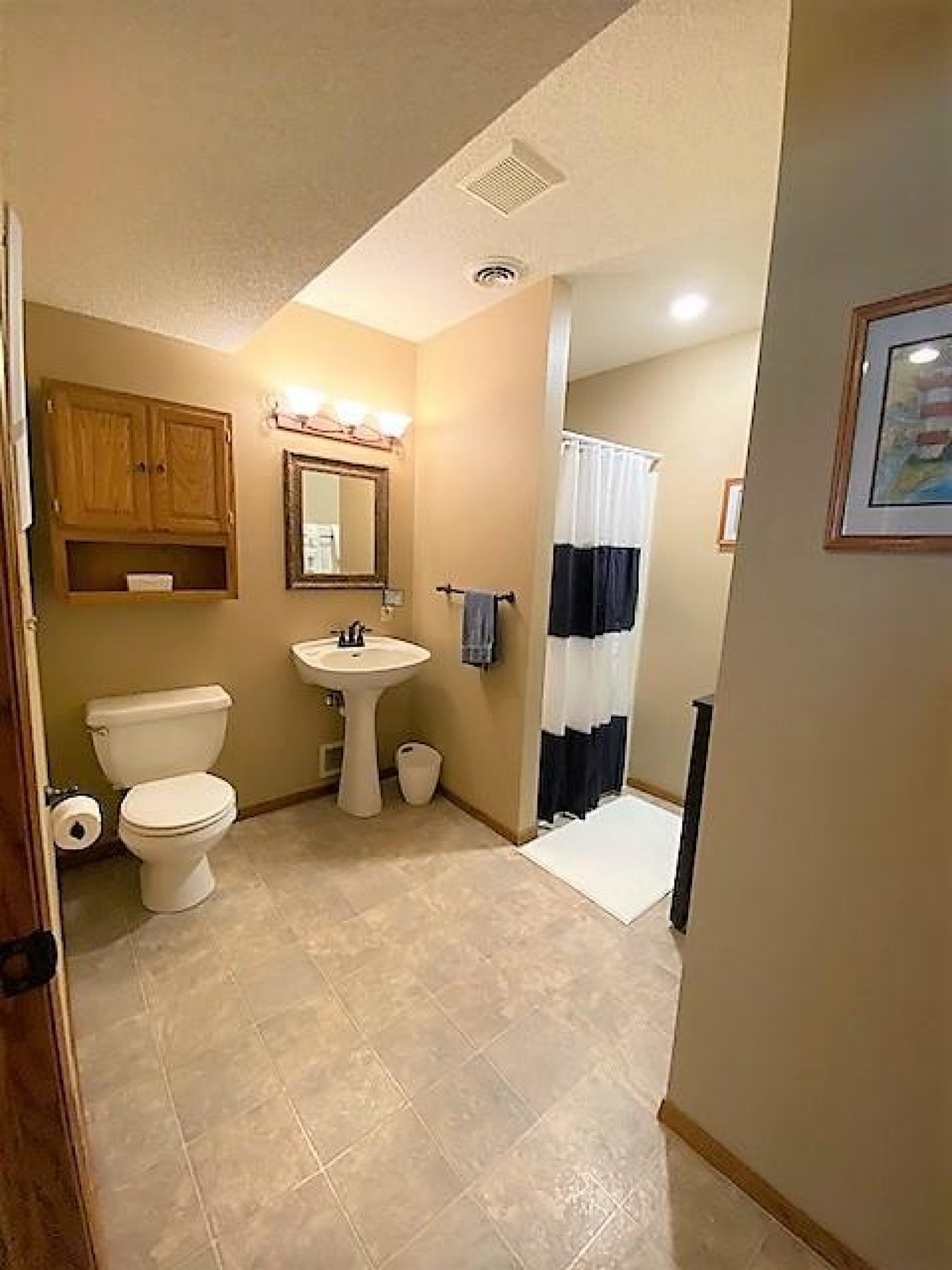 805 Arrowhead Pass, Brookings, SD 57006