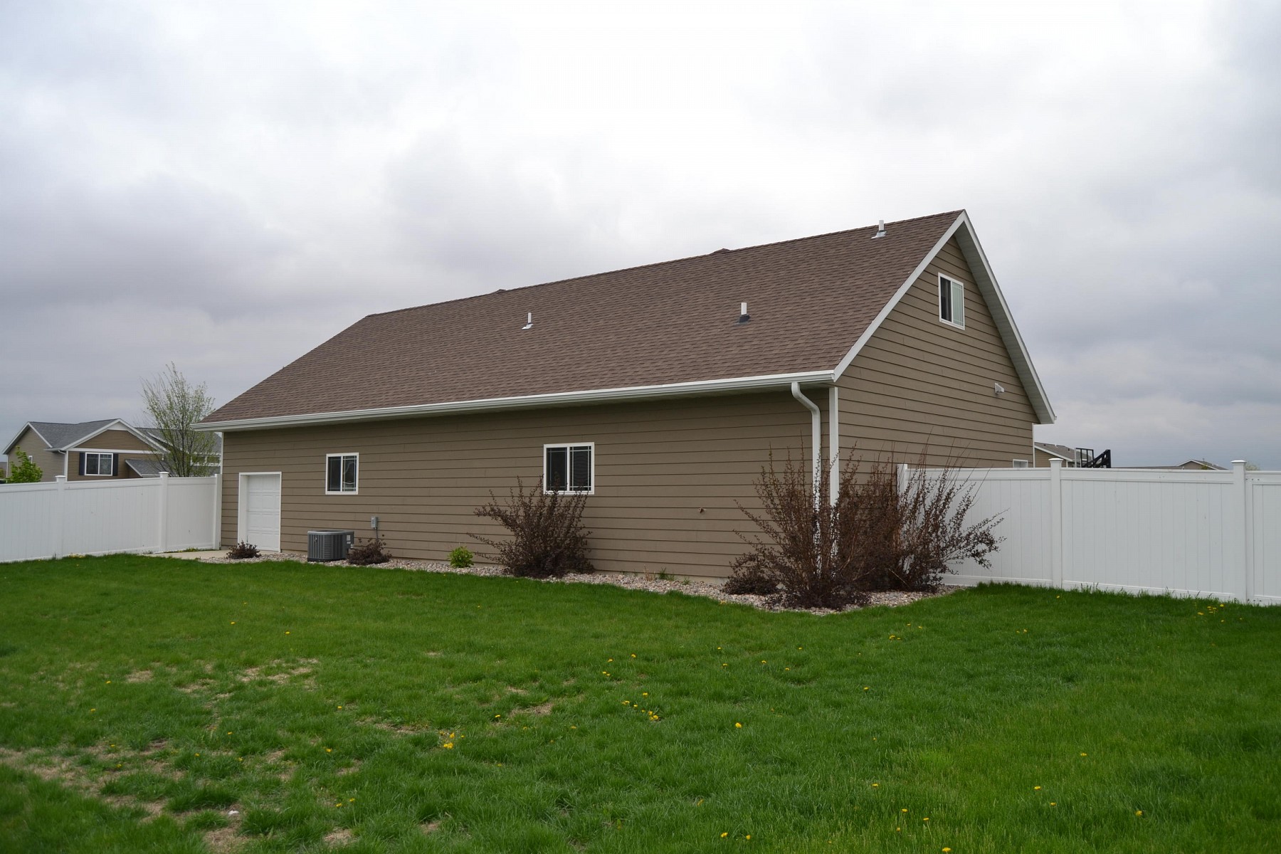 403 Lilac Avenue, Aurora, SD 57002