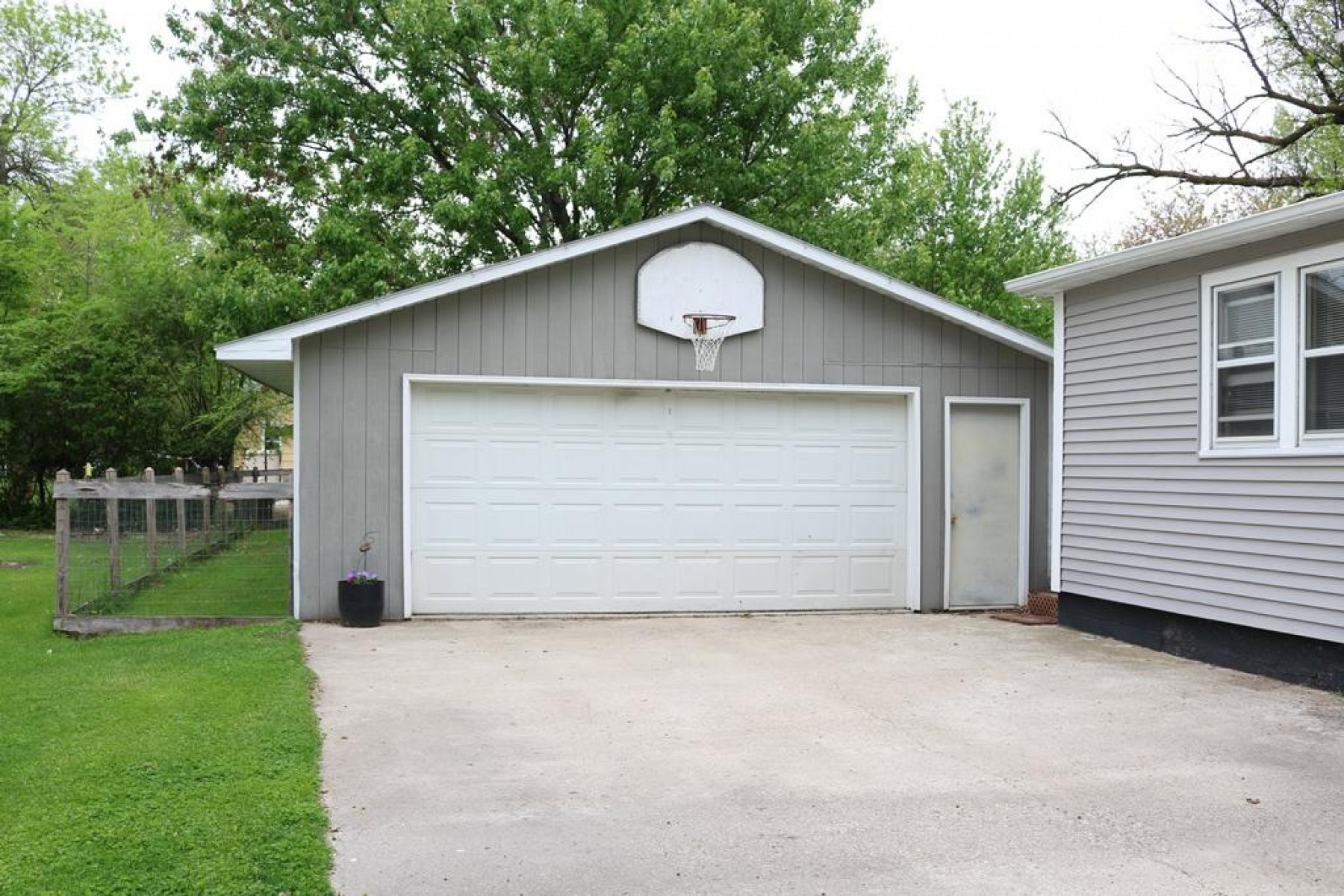 311 5th Street N, Estelline, SD 57234