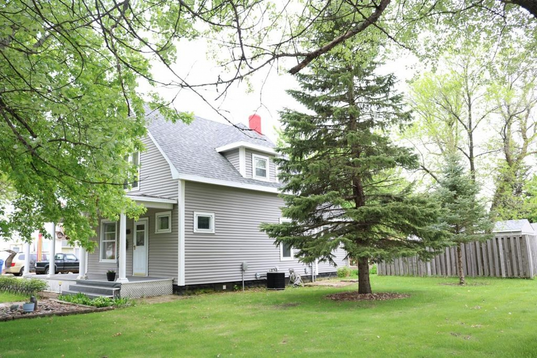 311 5th Street N, Estelline, SD 57234