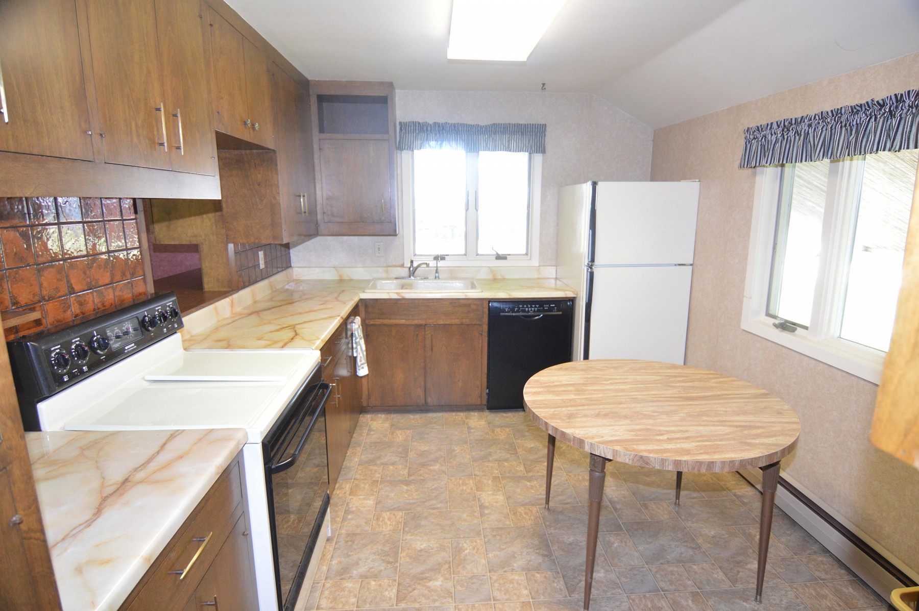 21469 452nd Avenue, Arlington, SD 57212