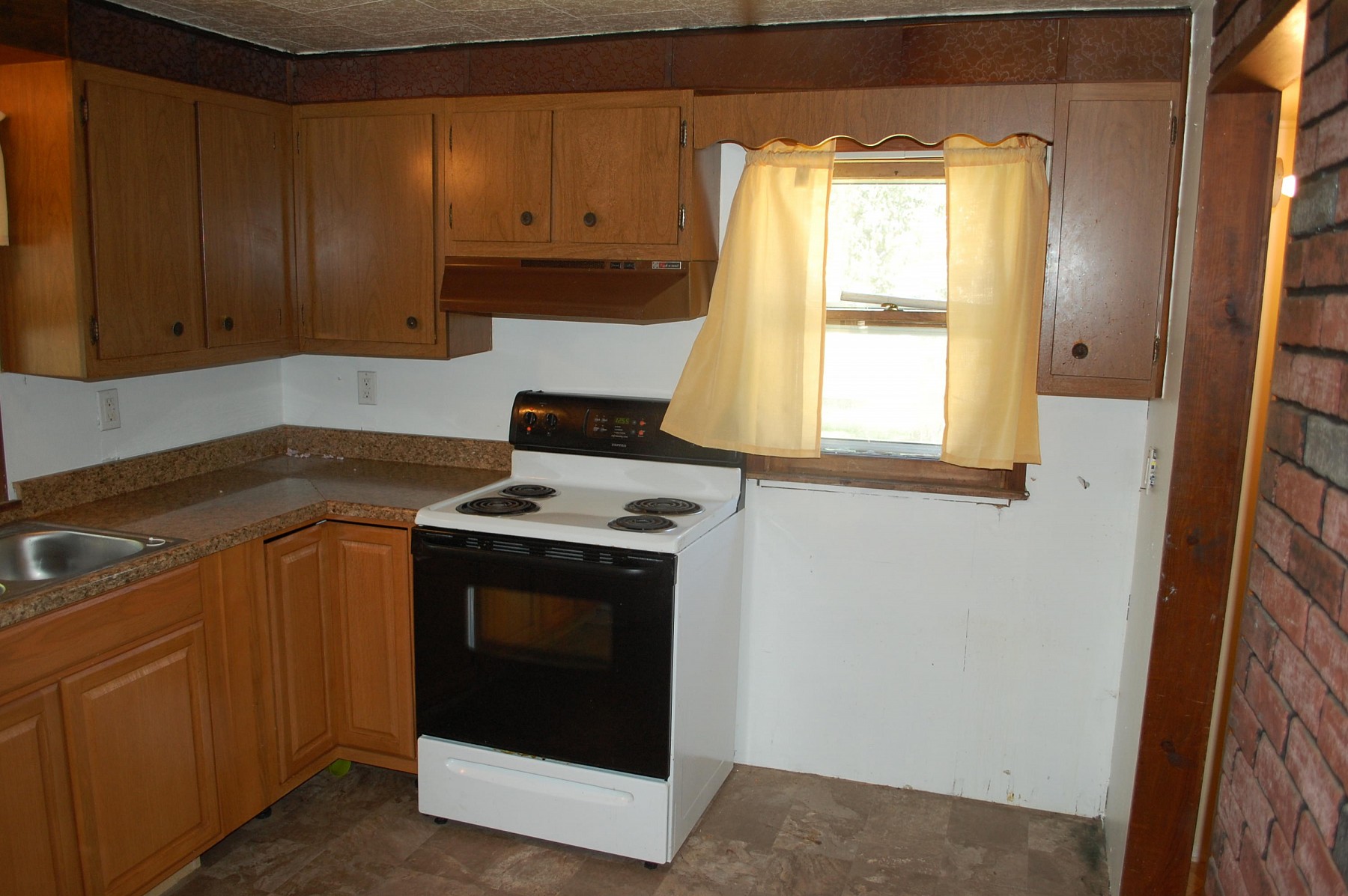 501 Catlett Avenue E, Estelline, SD 57234