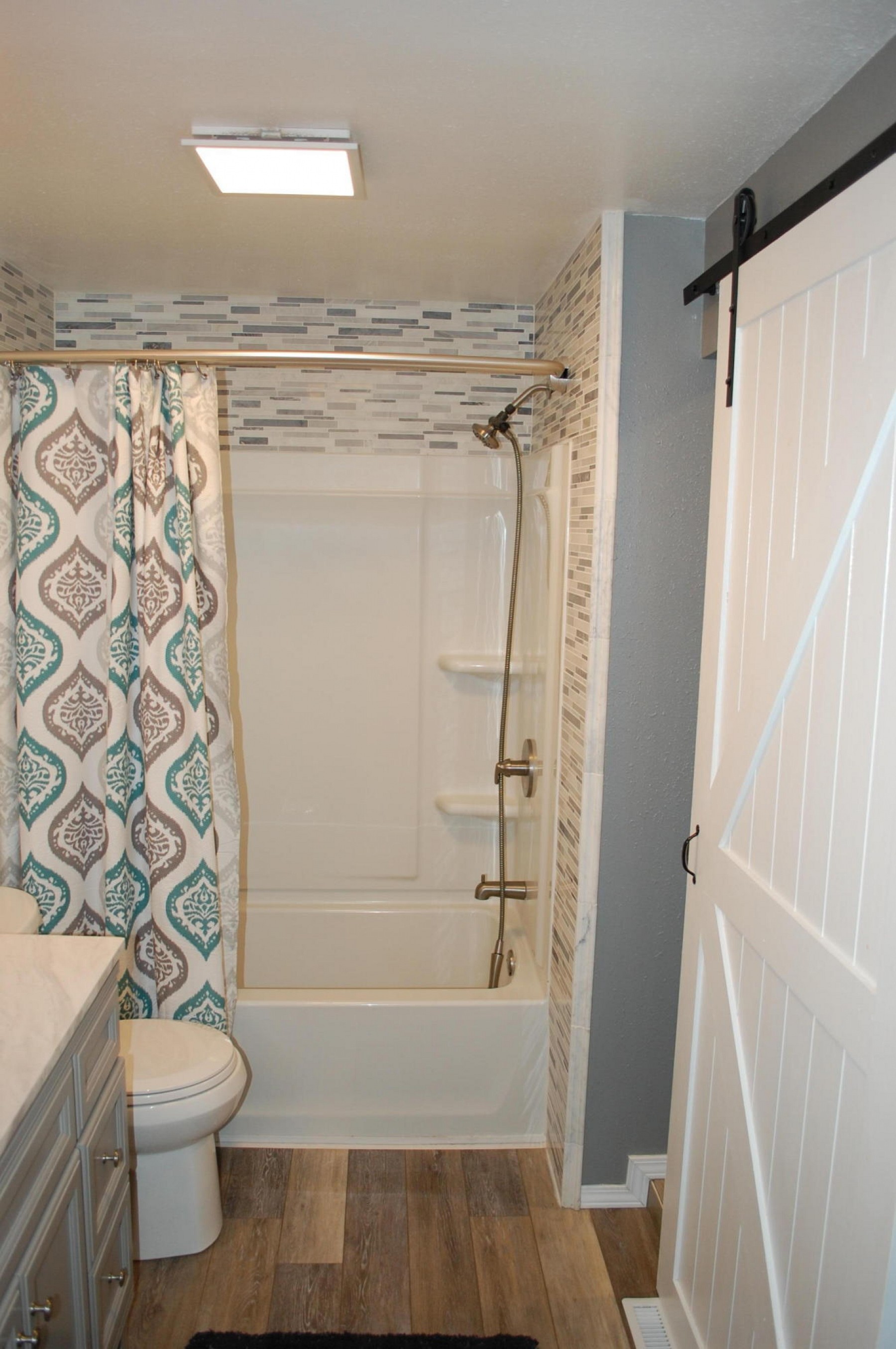 331 7th Avenue S, Brookings, SD 57006