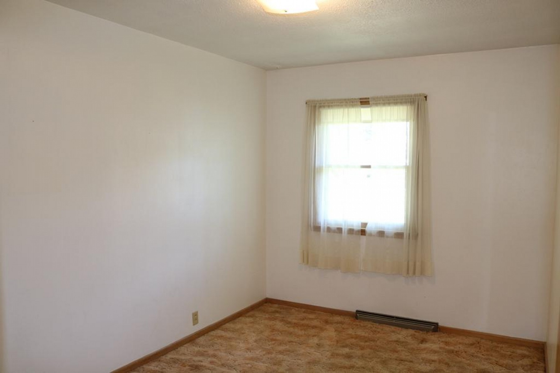 307 Davis Avenue E, Estelline, SD 57234