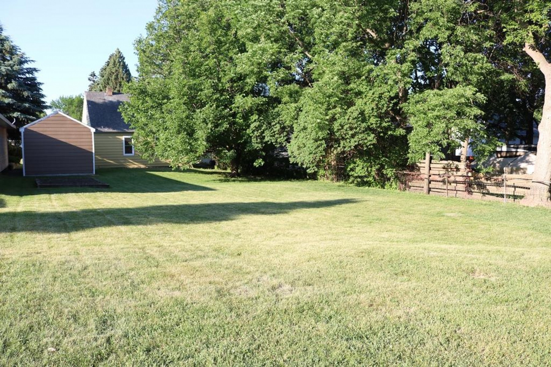 1313 2nd Street, Brookings, SD 57006