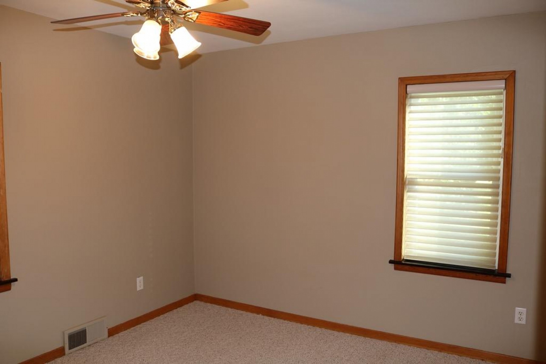 1313 2nd Street, Brookings, SD 57006