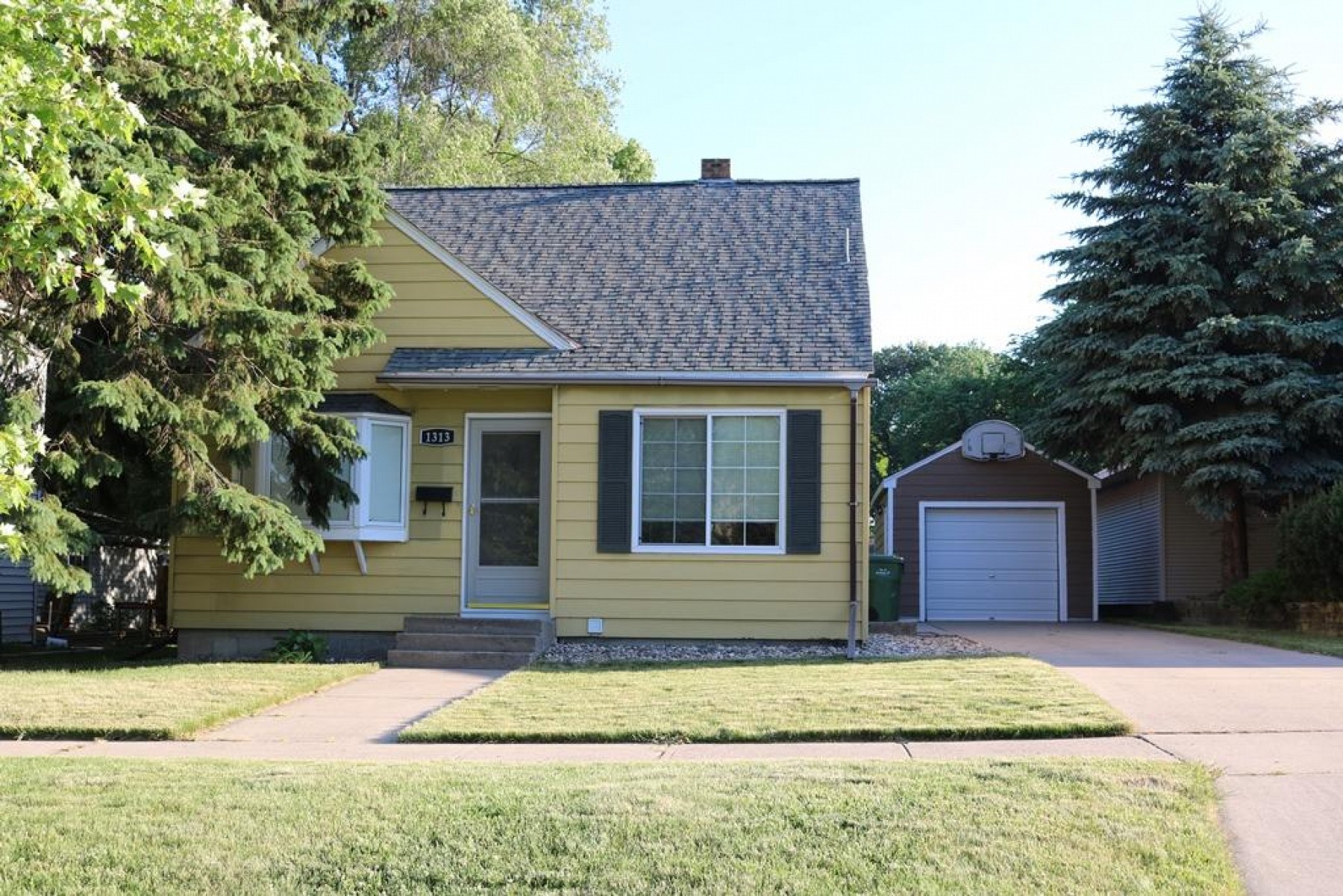 1313 2nd Street, Brookings, SD 57006