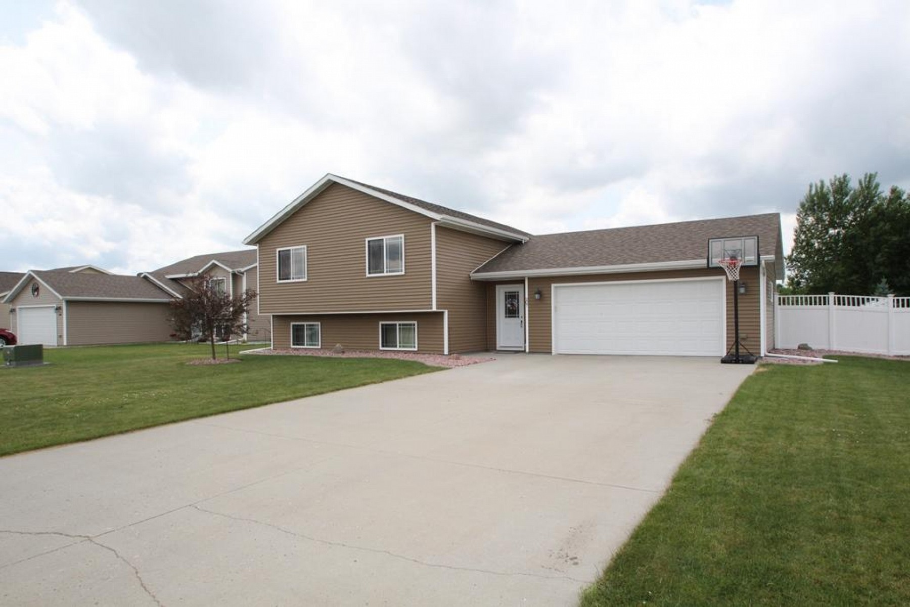 207 Lilac Avenue, Aurora, SD 57002