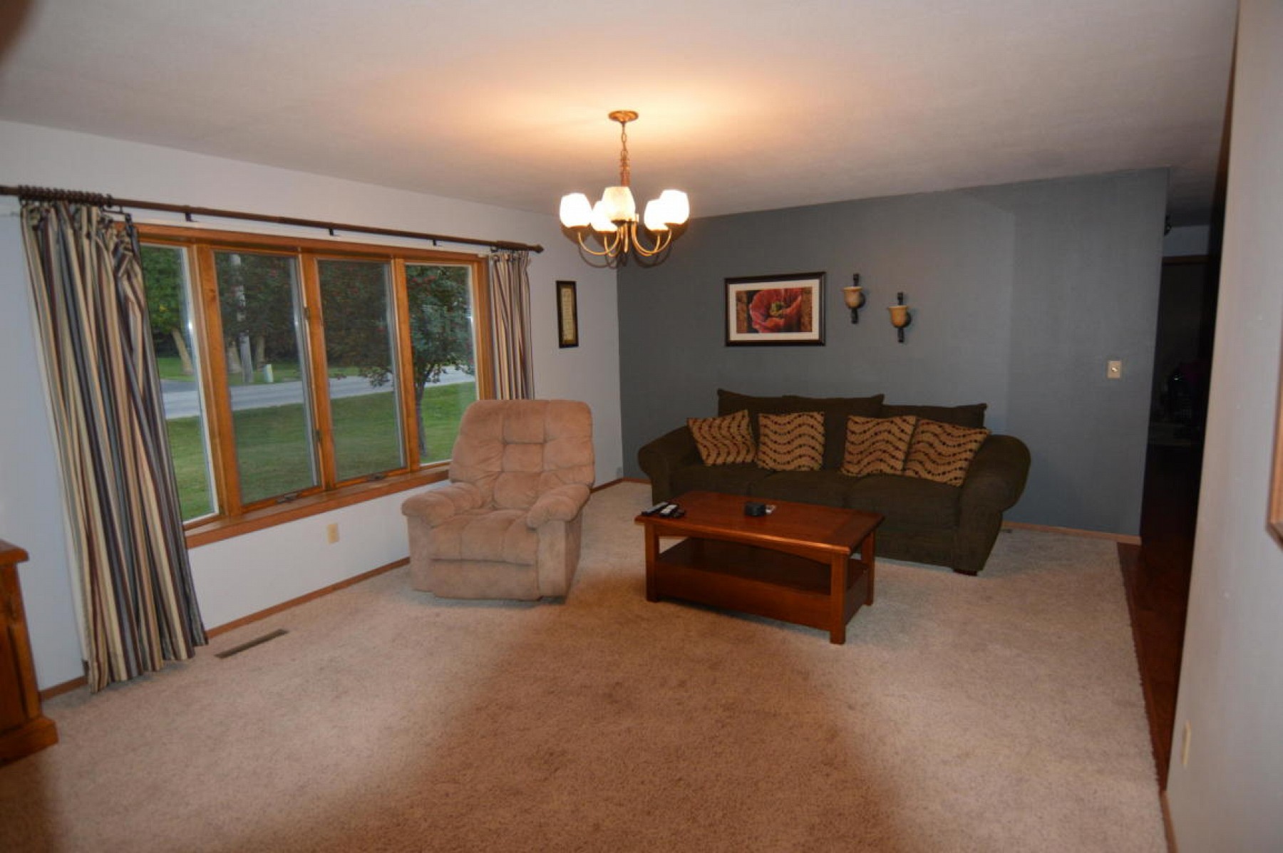 845 Dakota Street, Toronto, SD 57268