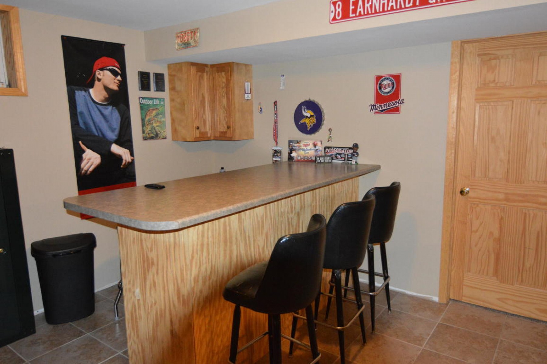 845 Dakota Street, Toronto, SD 57268