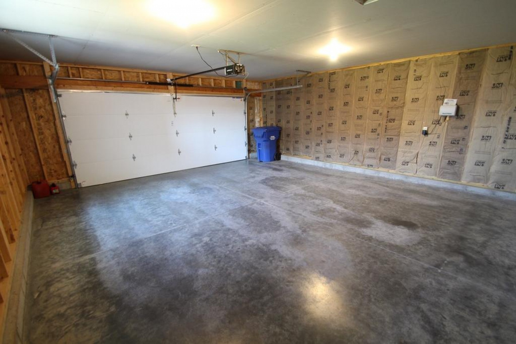 106 Lindsay Drive, Aurora, SD 57002