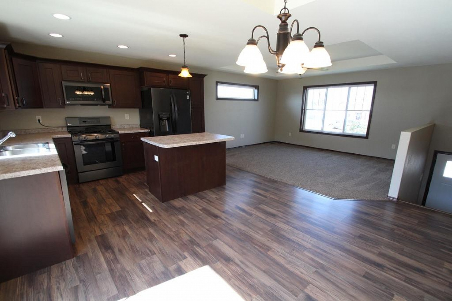 106 Lindsay Drive, Aurora, SD 57002