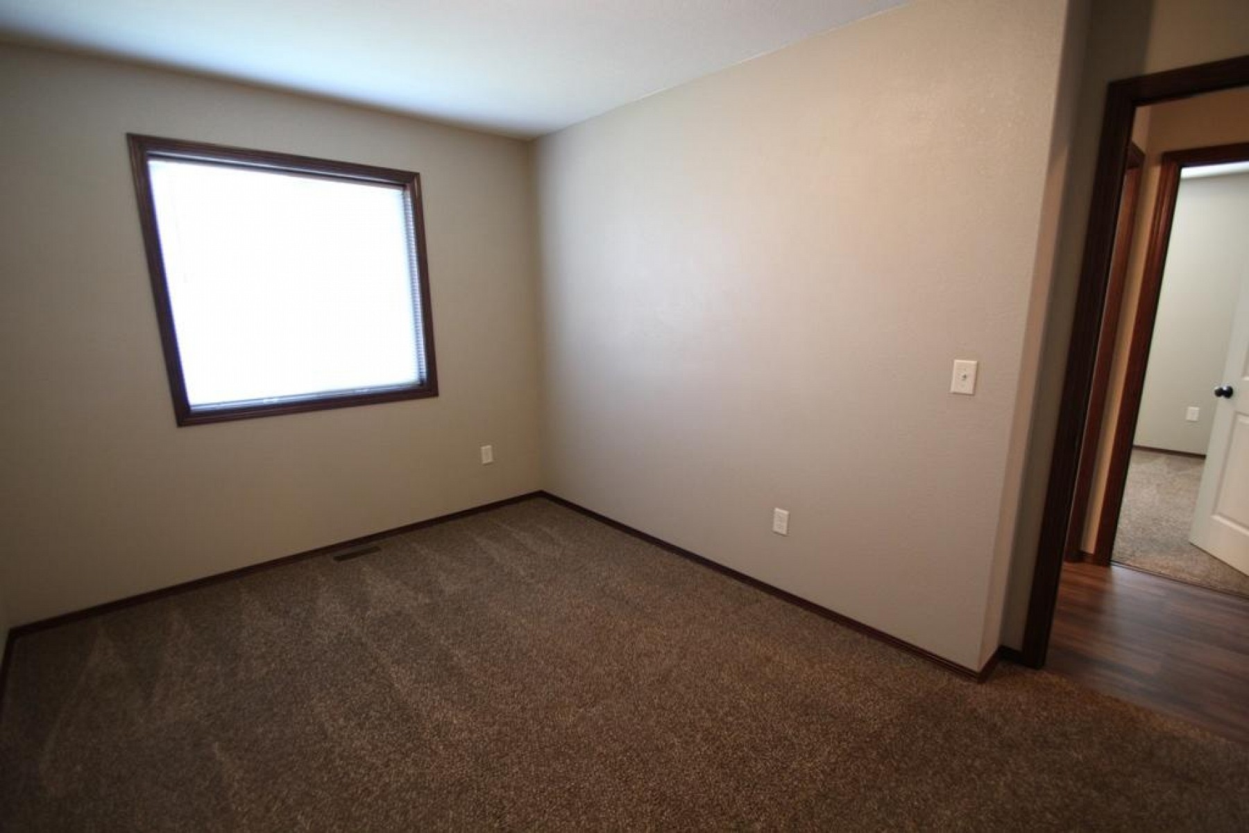 106 Lindsay Drive, Aurora, SD 57002