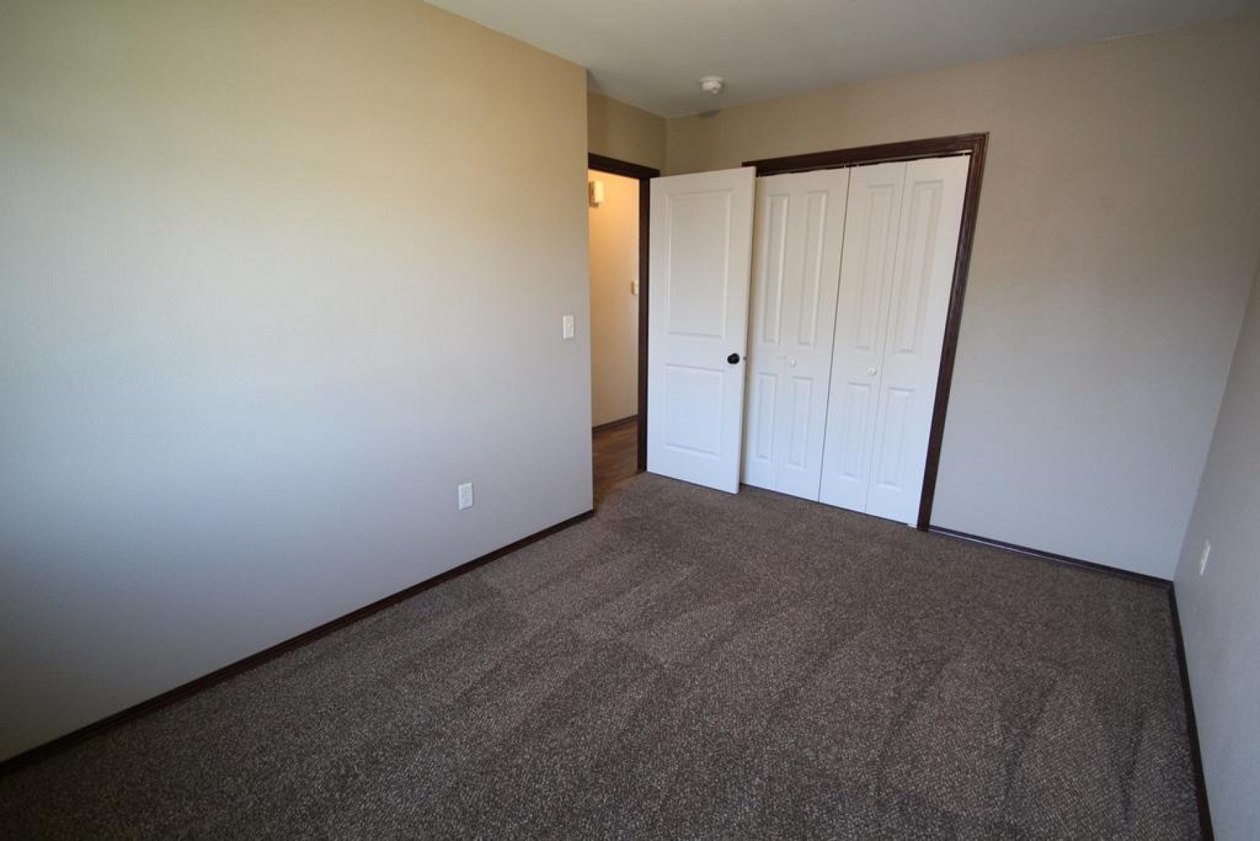 106 Lindsay Drive, Aurora, SD 57002