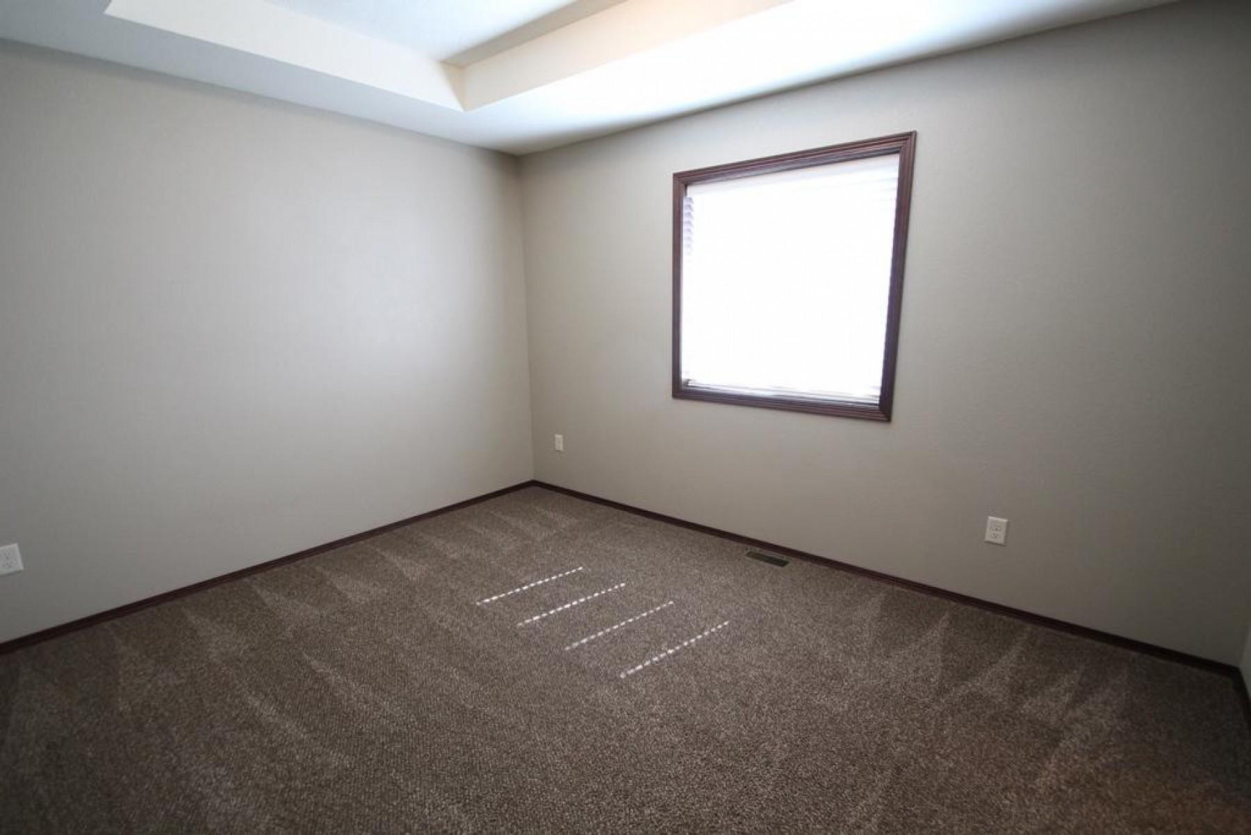 106 Lindsay Drive, Aurora, SD 57002