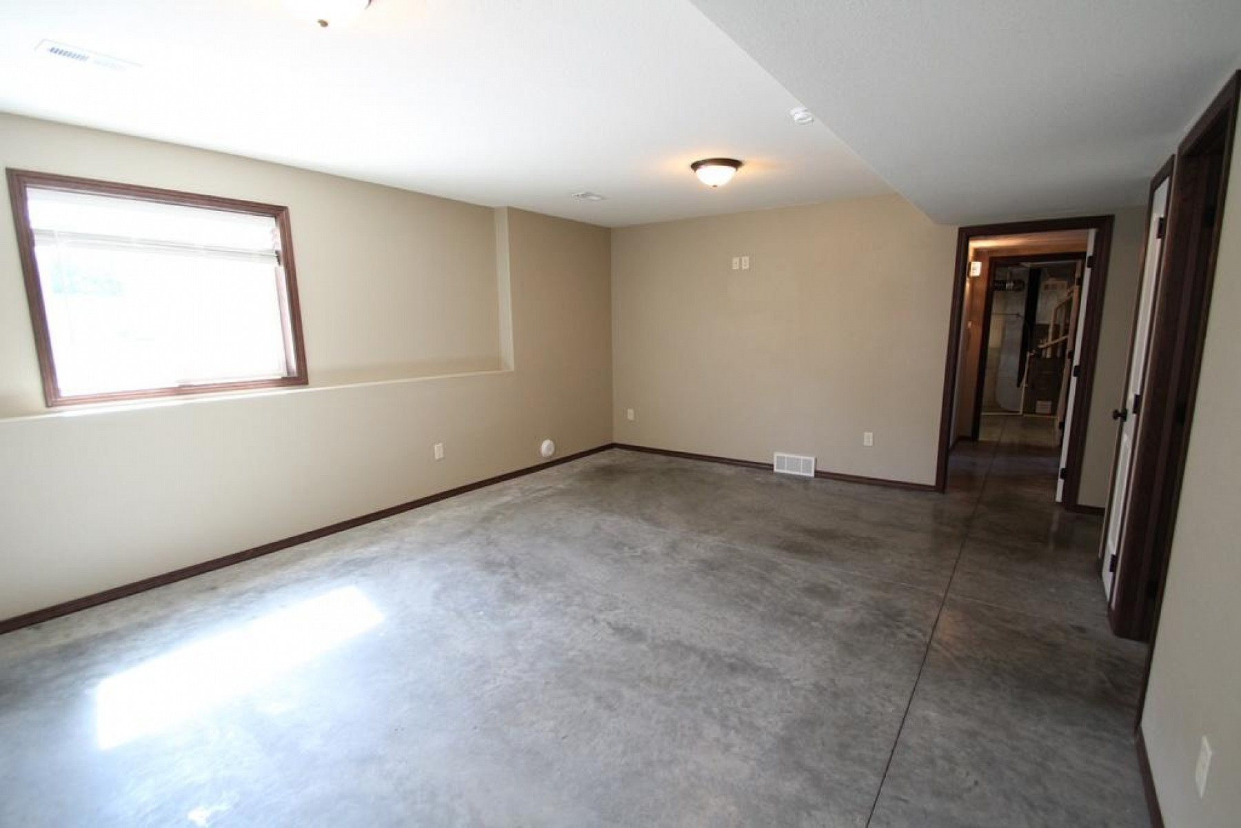 106 Lindsay Drive, Aurora, SD 57002