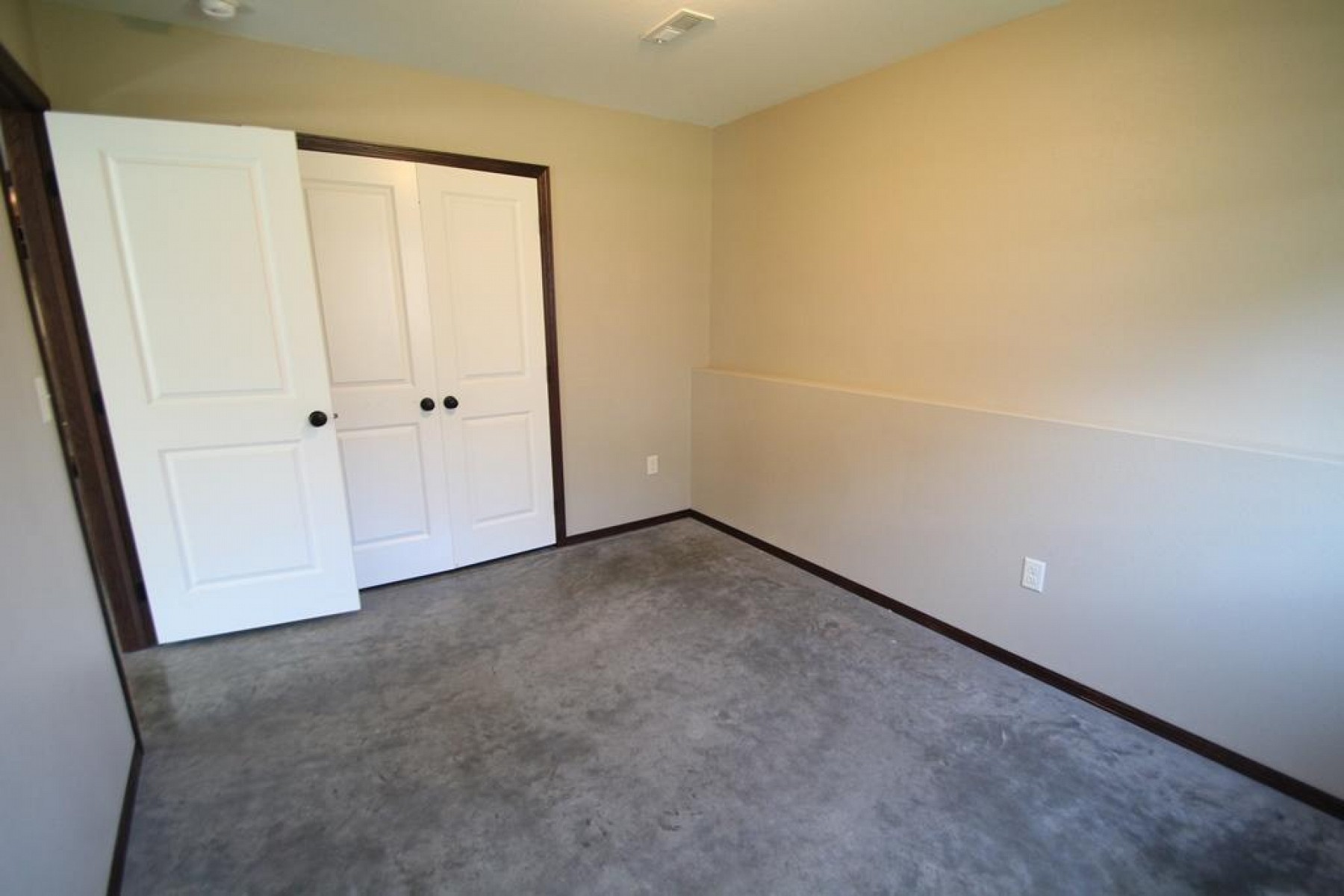 106 Lindsay Drive, Aurora, SD 57002