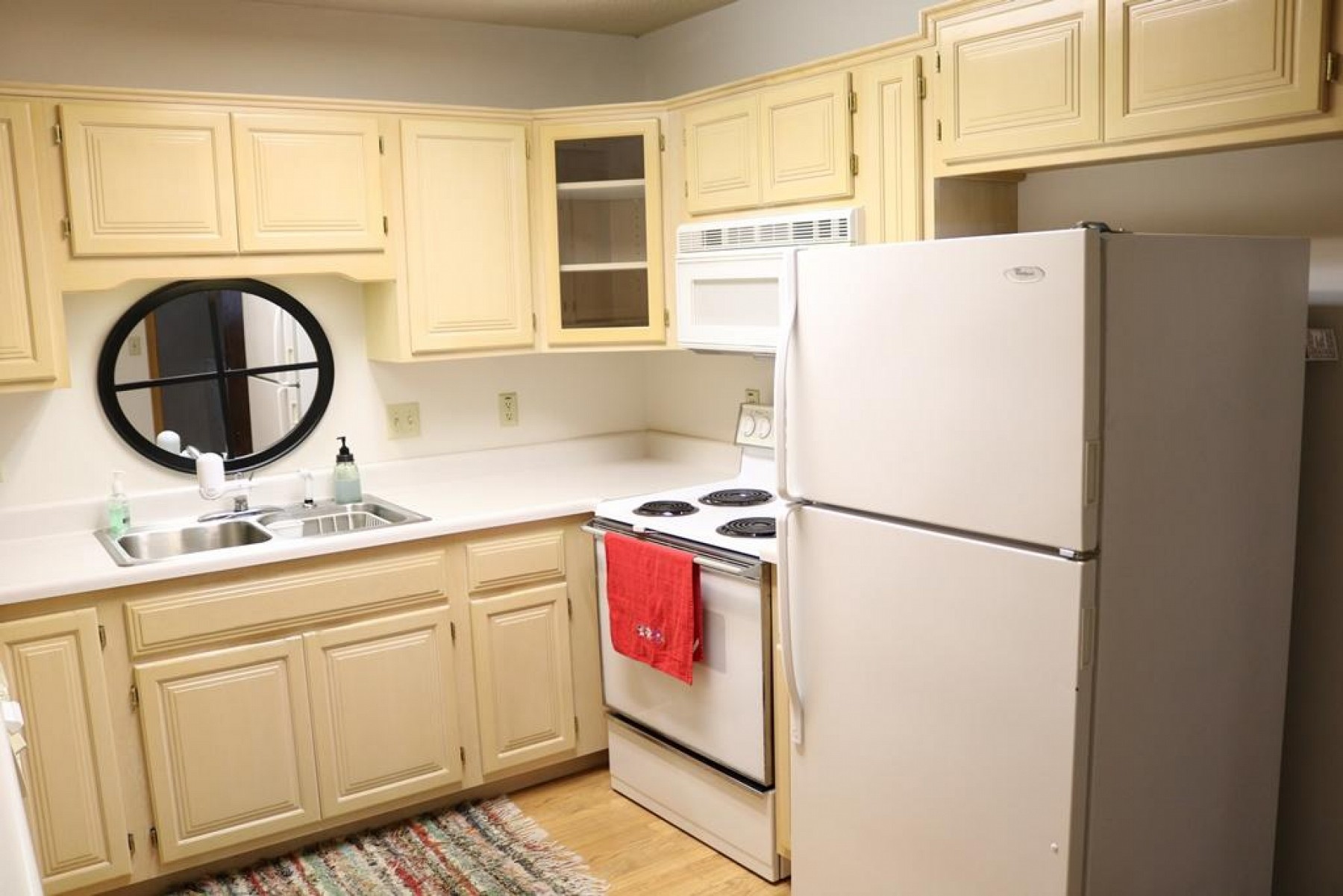 706 Heritage Drive, Brookings, SD 57006