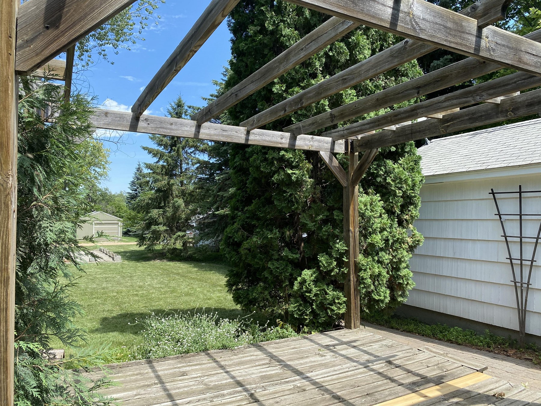 222 7th Street W, Brookings, SD 57006