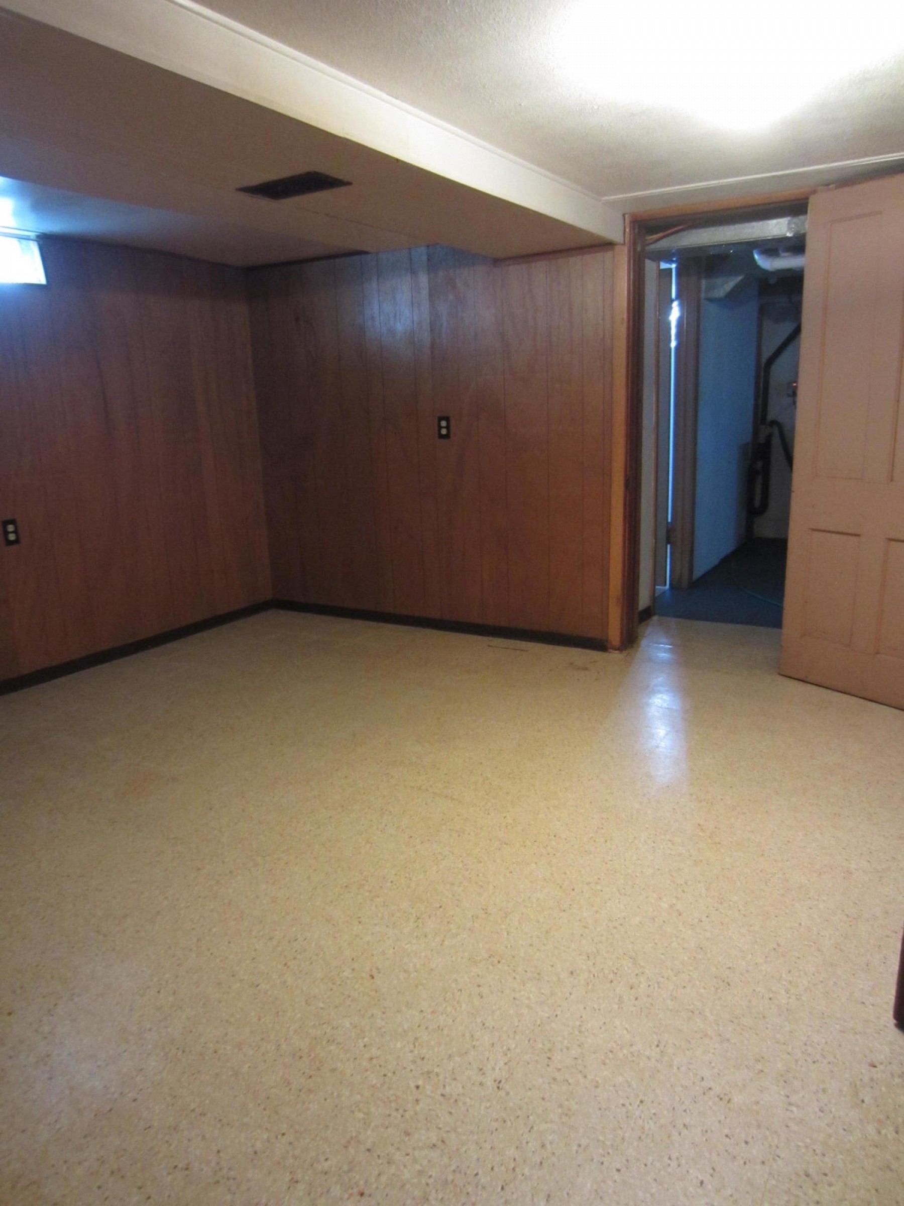 308 Astrachan Avenue, Volga, SD 57071