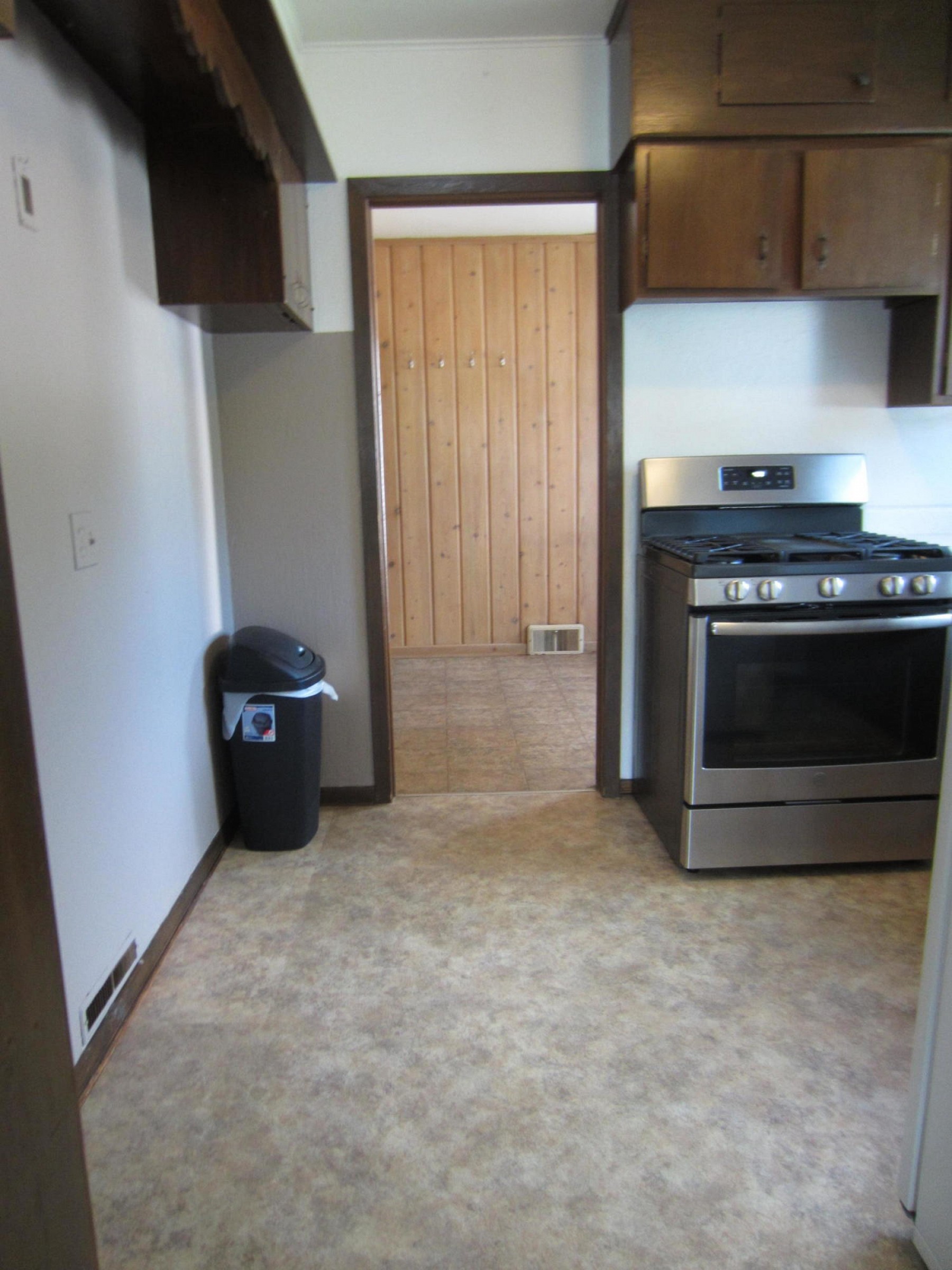 308 Astrachan Avenue, Volga, SD 57071