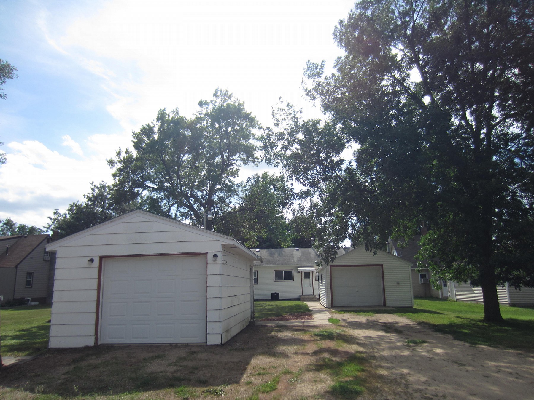 308 Astrachan Avenue, Volga, SD 57071