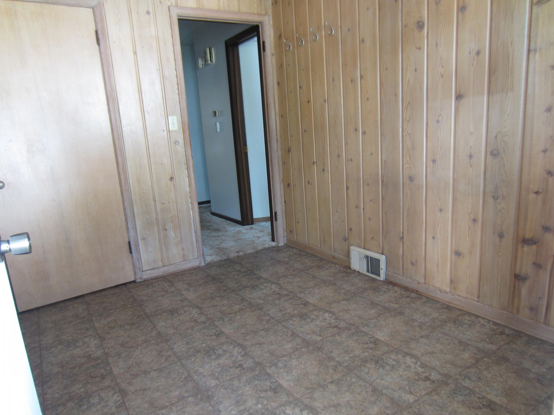 308 Astrachan Avenue, Volga, SD 57071