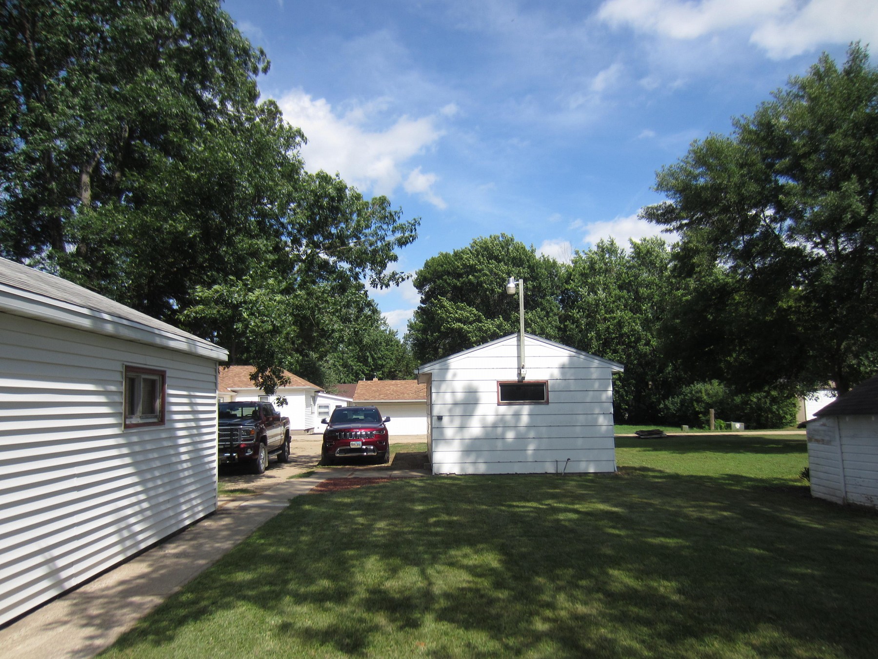 308 Astrachan Avenue, Volga, SD 57071