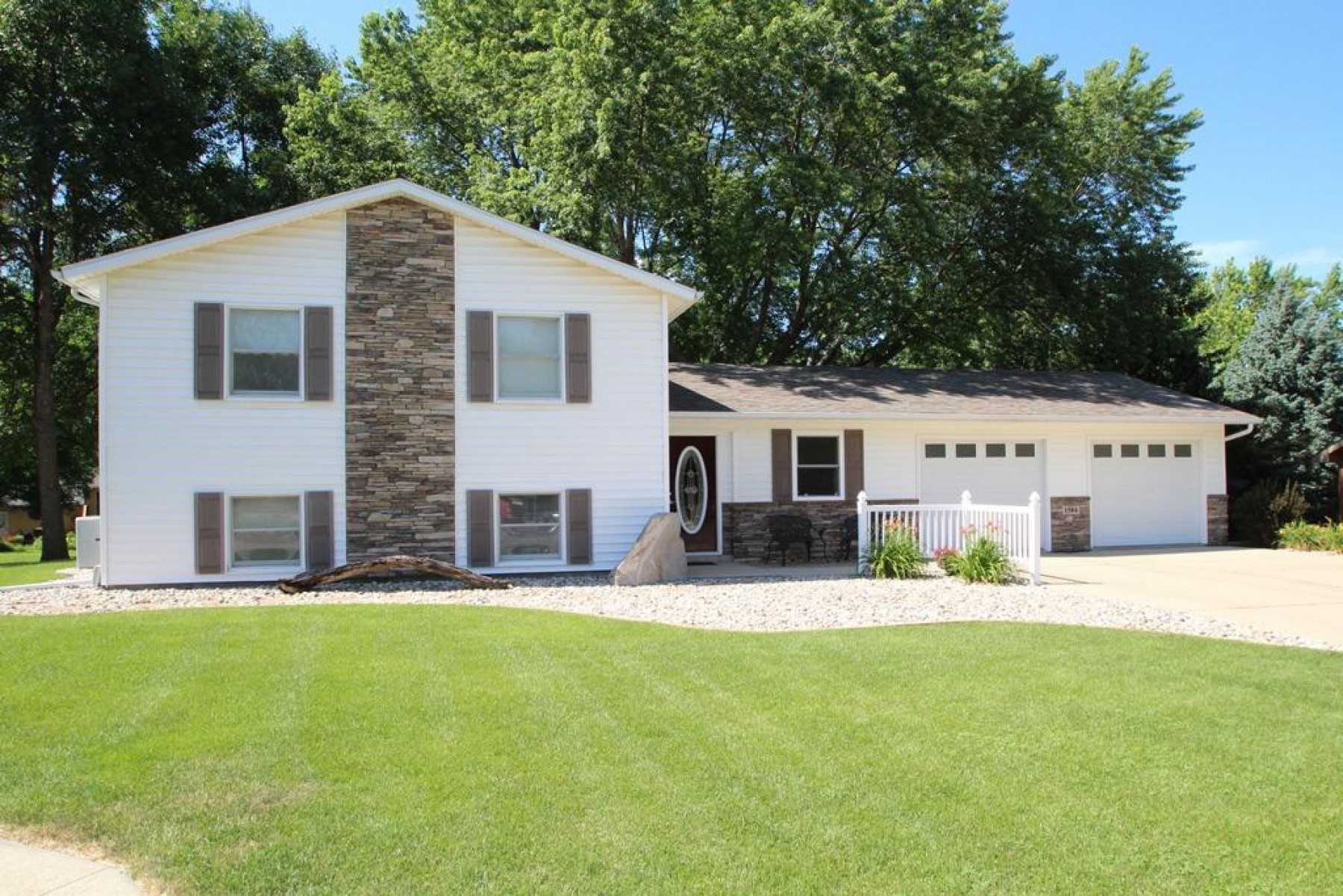 1504 Buffalo Trail, Brookings, SD 57006