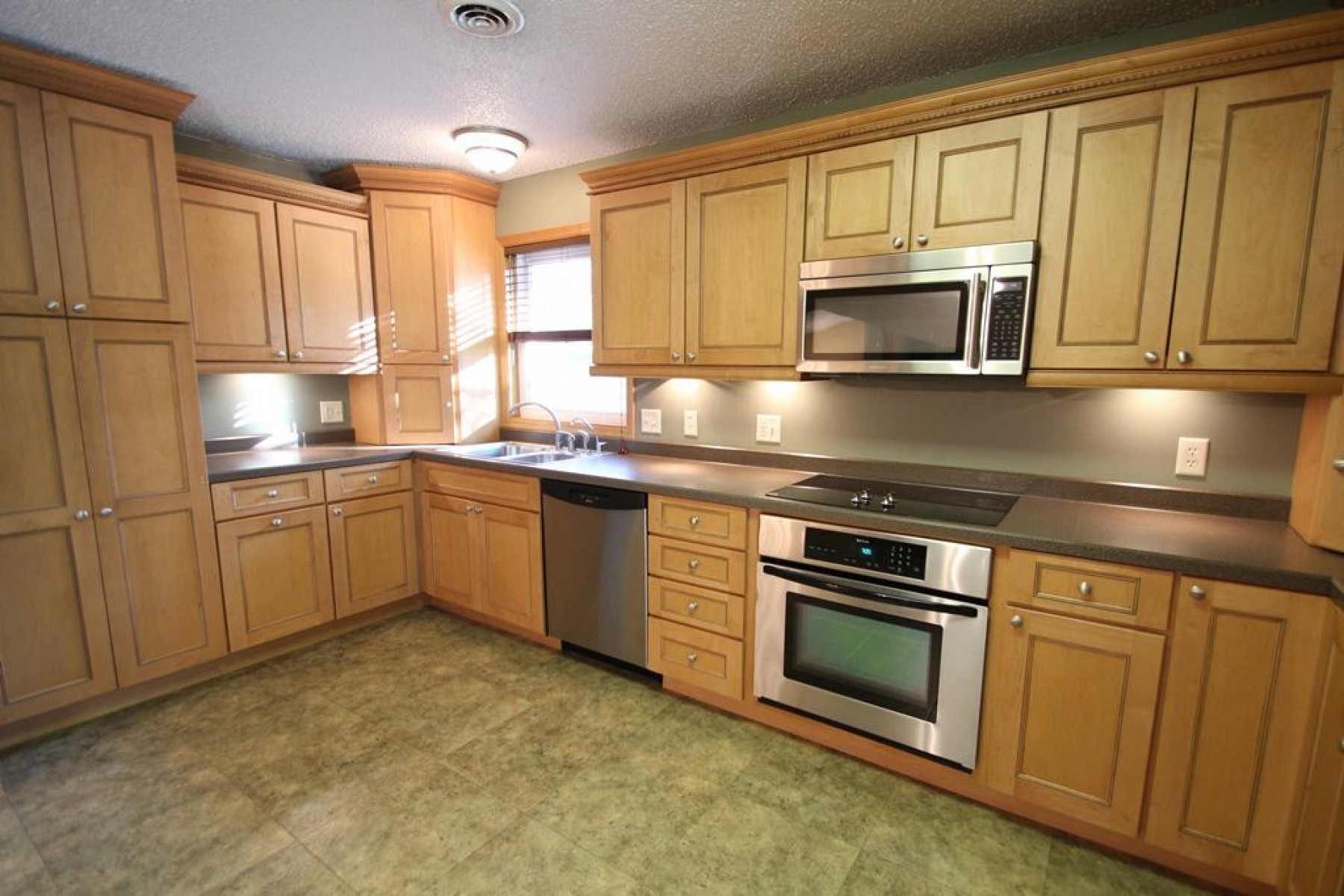 1504 Buffalo Trail, Brookings, SD 57006