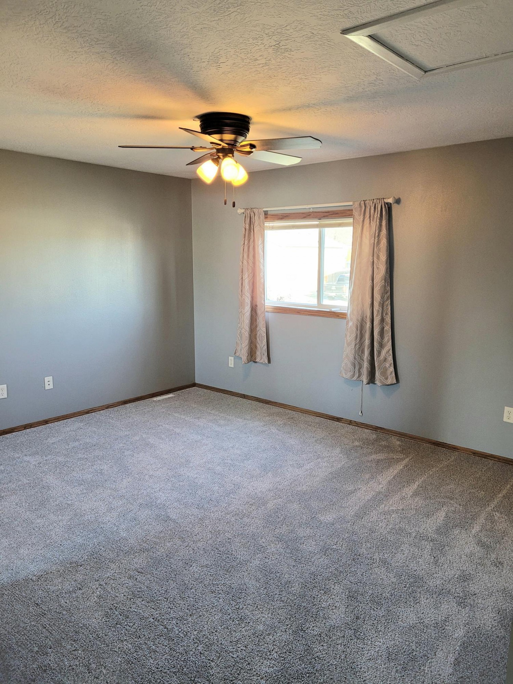 2106 David Cove, Brookings, SD 57006