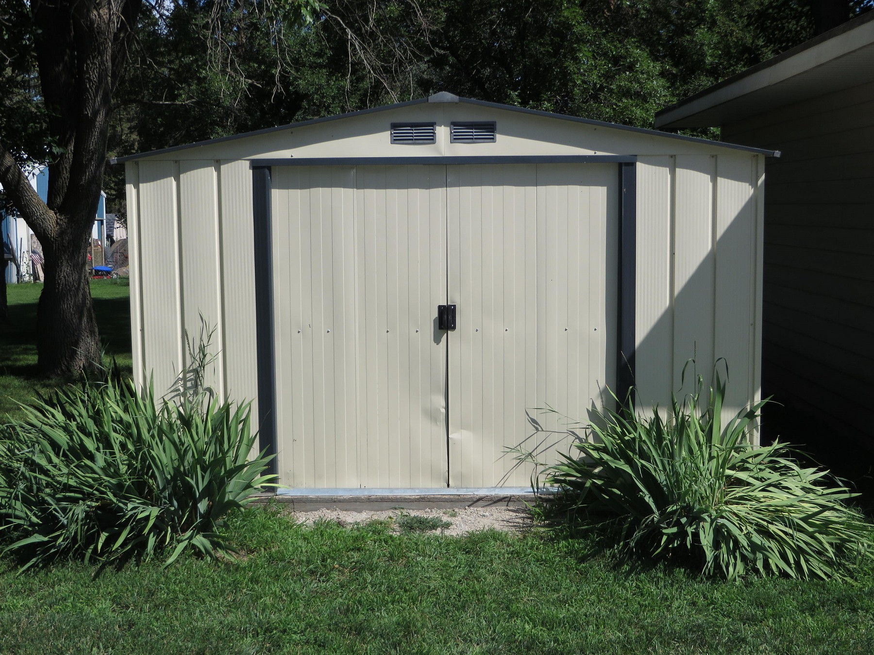 213 Park Avenue S, Lake Preston, SD 57249