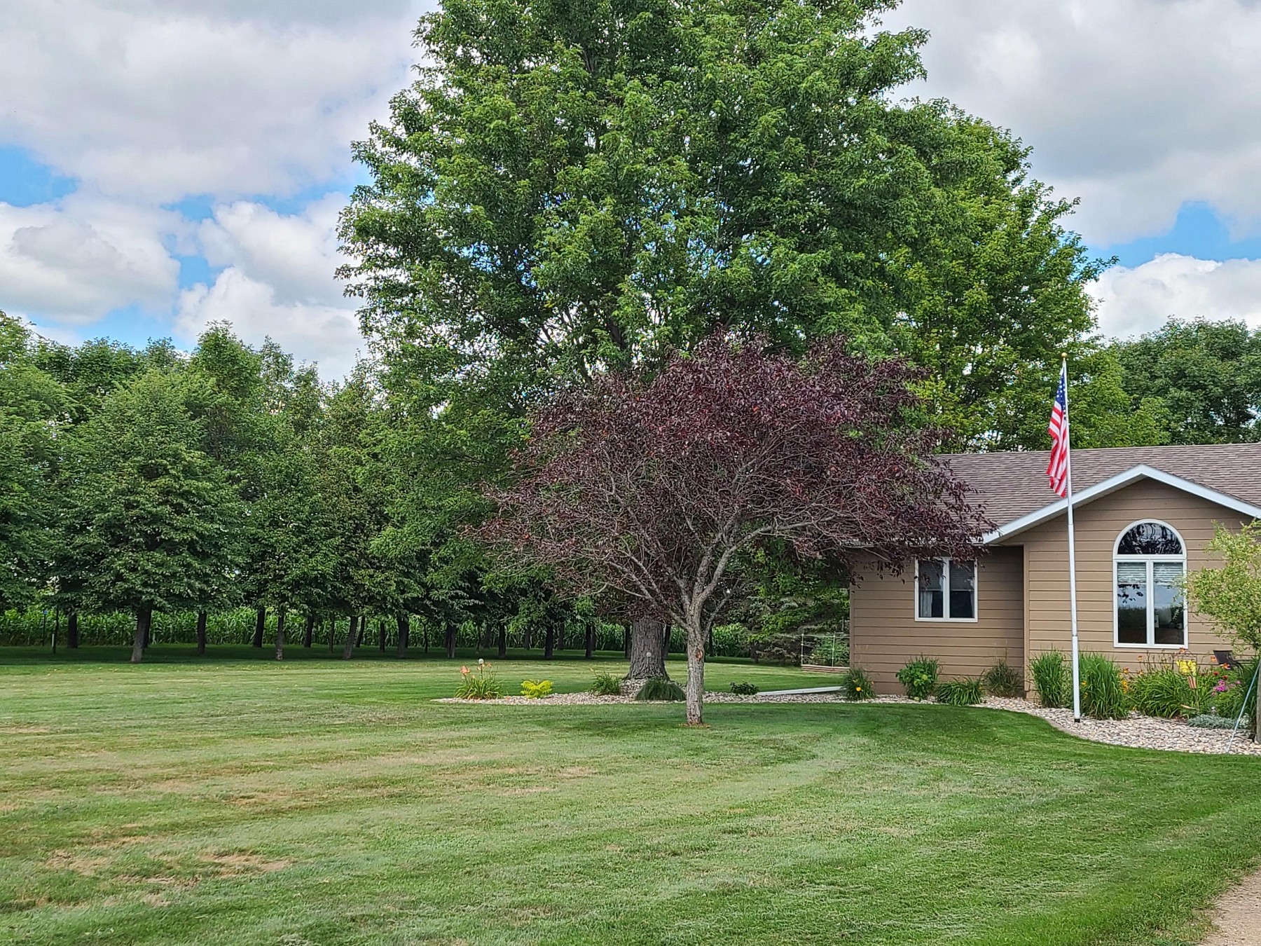 46440 209th Street, Volga, SD 57071