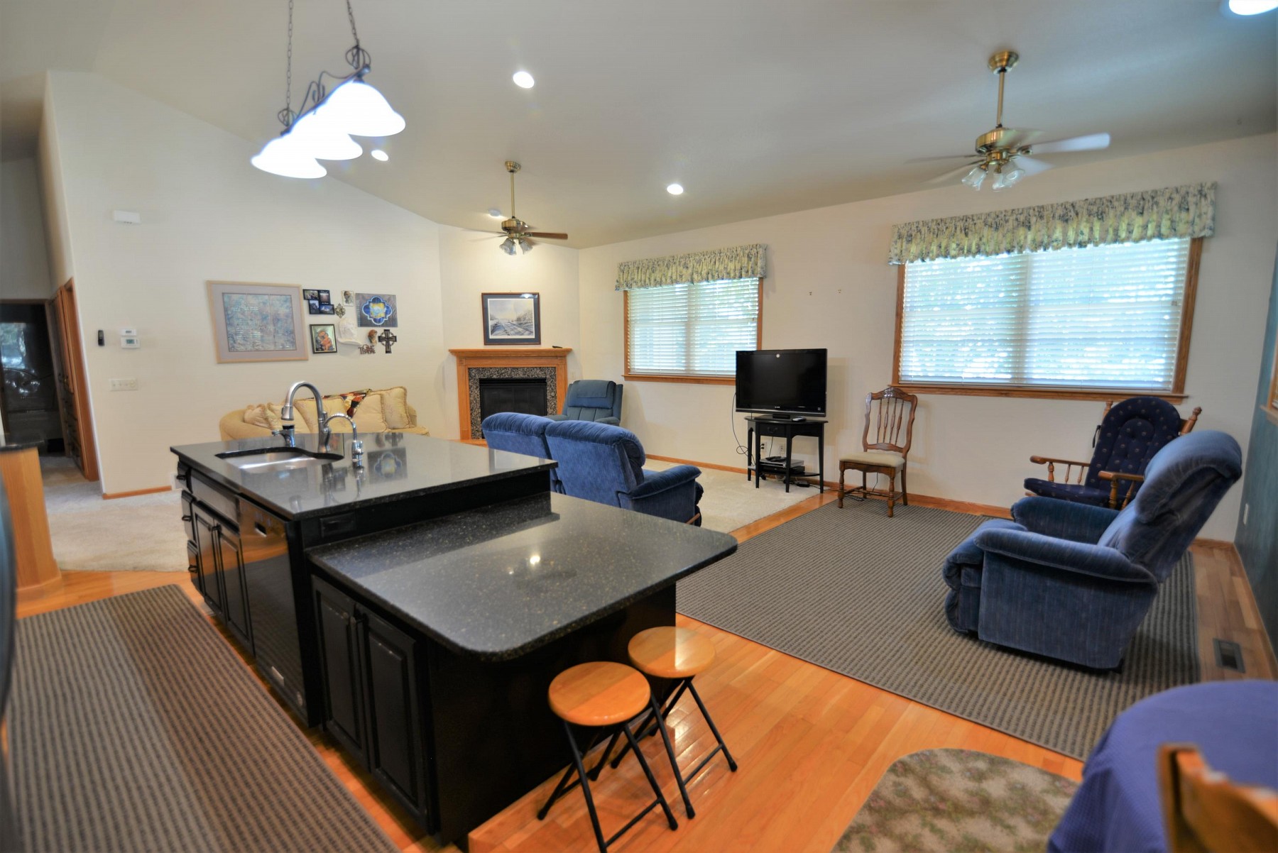 1723 Cypress Point Drive, Brookings, SD 57006