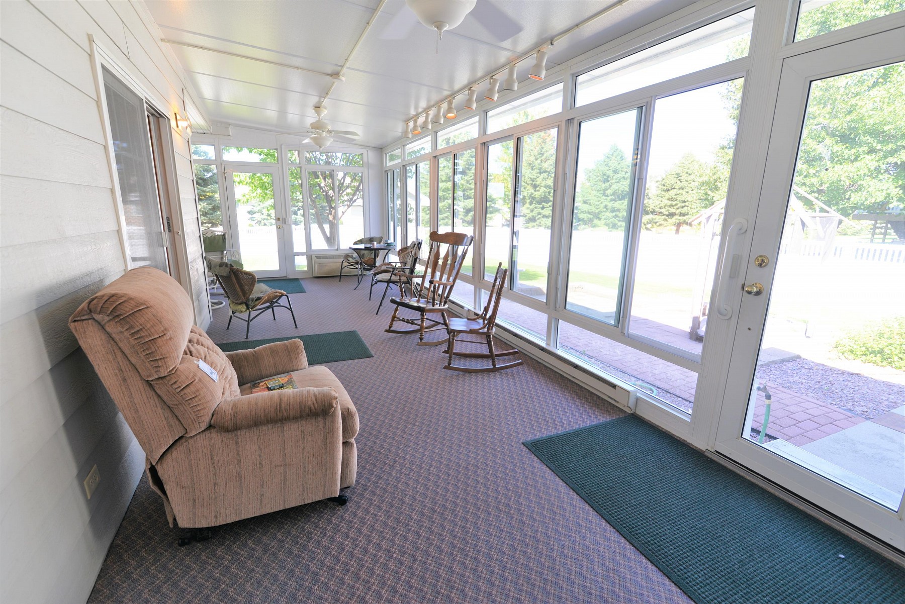 1723 Cypress Point Drive, Brookings, SD 57006