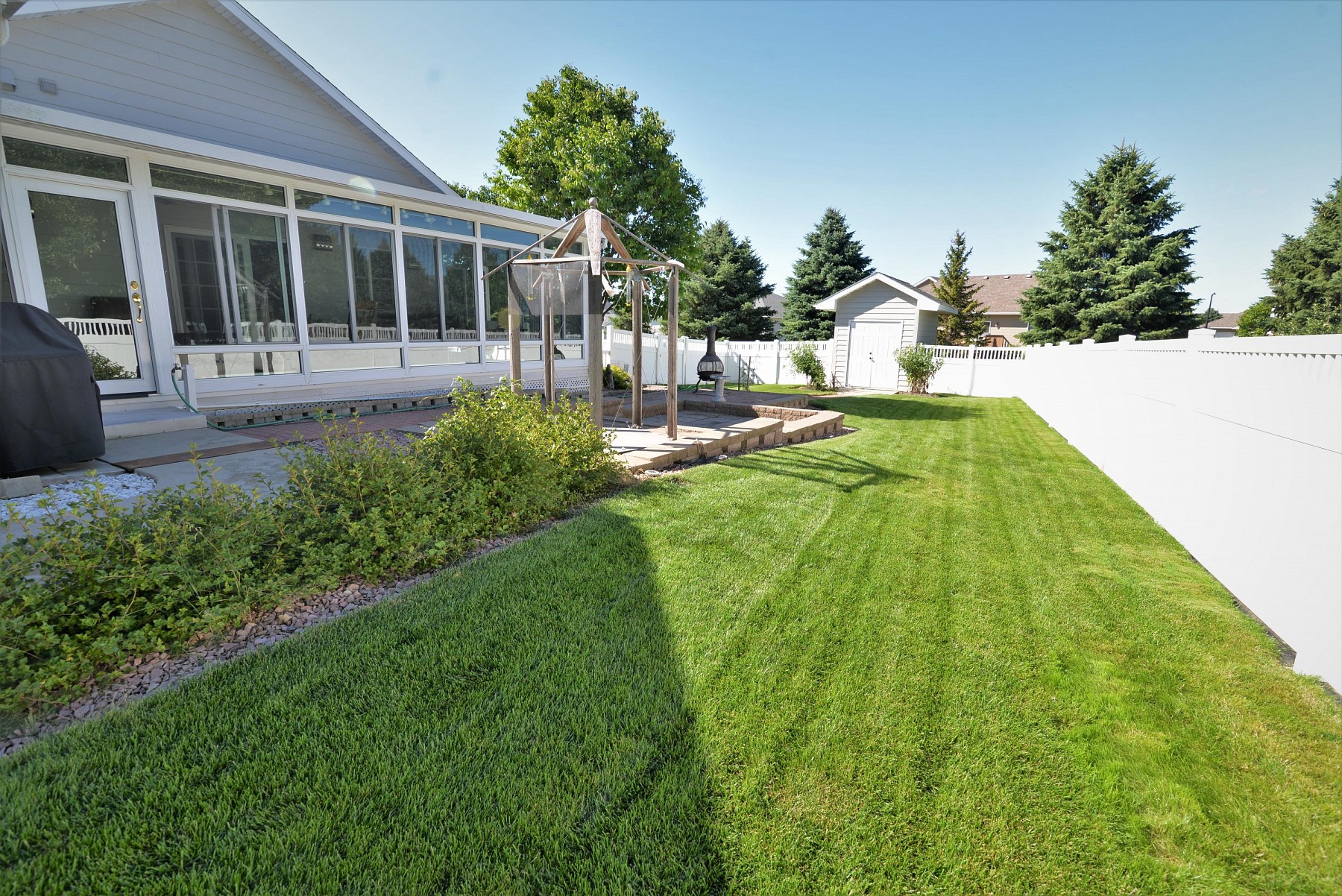 1723 Cypress Point Drive, Brookings, SD 57006