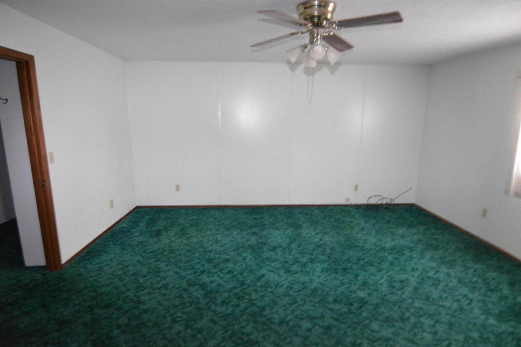 205 2nd Street SW, DeSmet, SD 57231