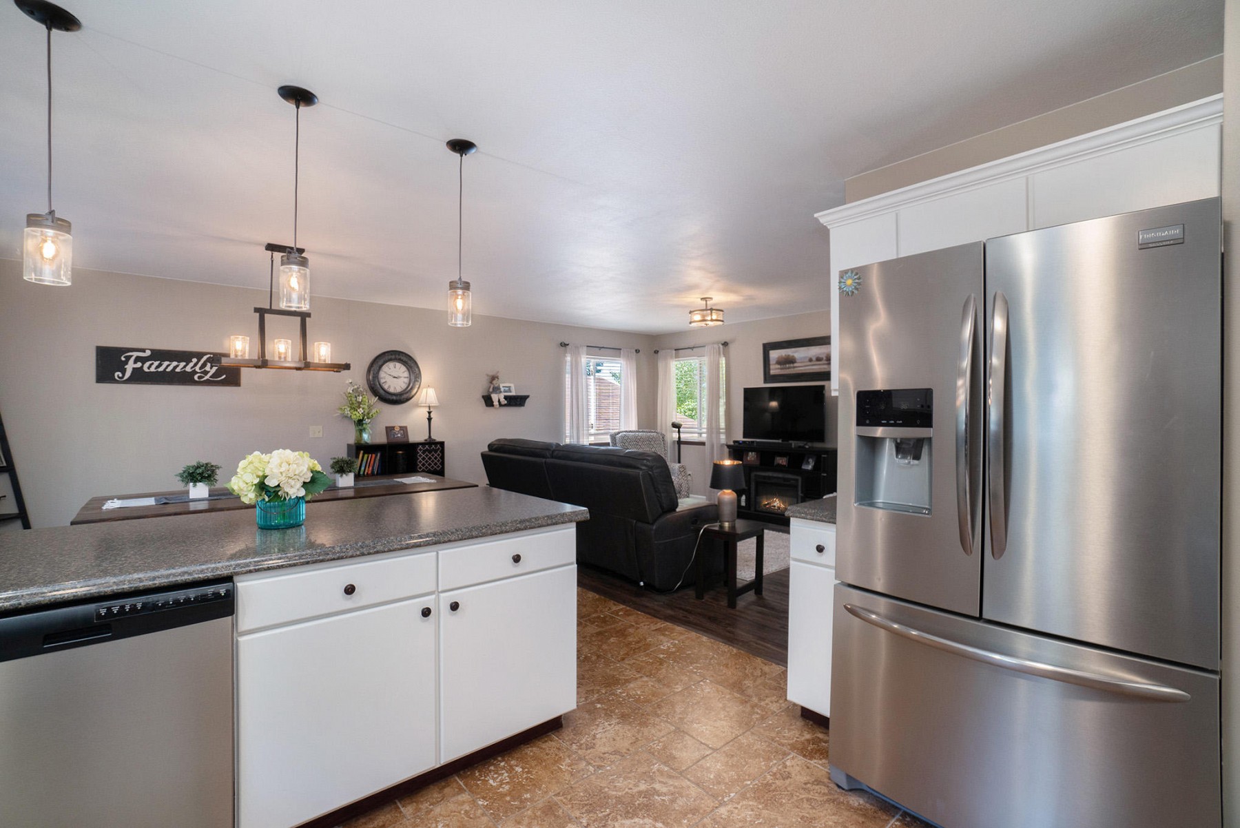 1022 Yorktown Drive, Brookings, SD 57006