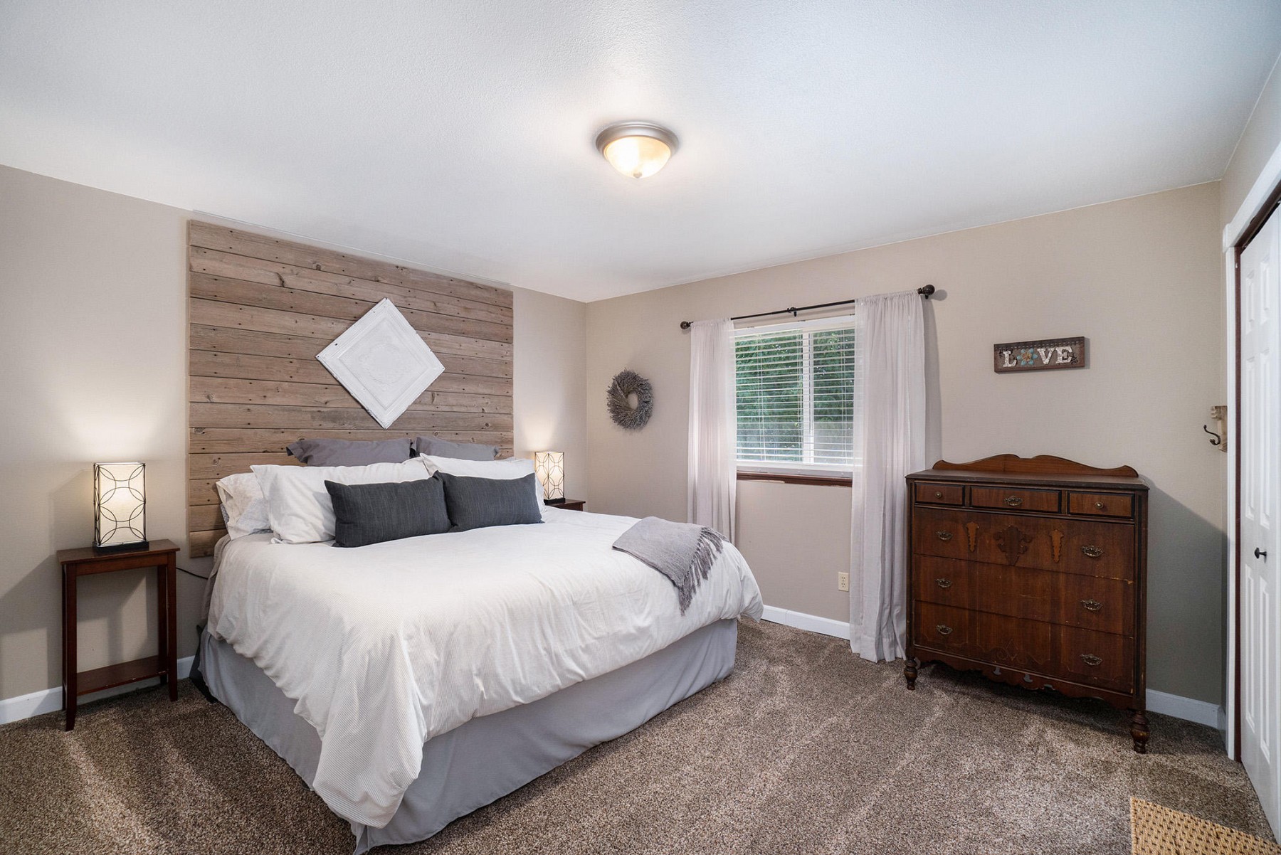 1022 Yorktown Drive, Brookings, SD 57006