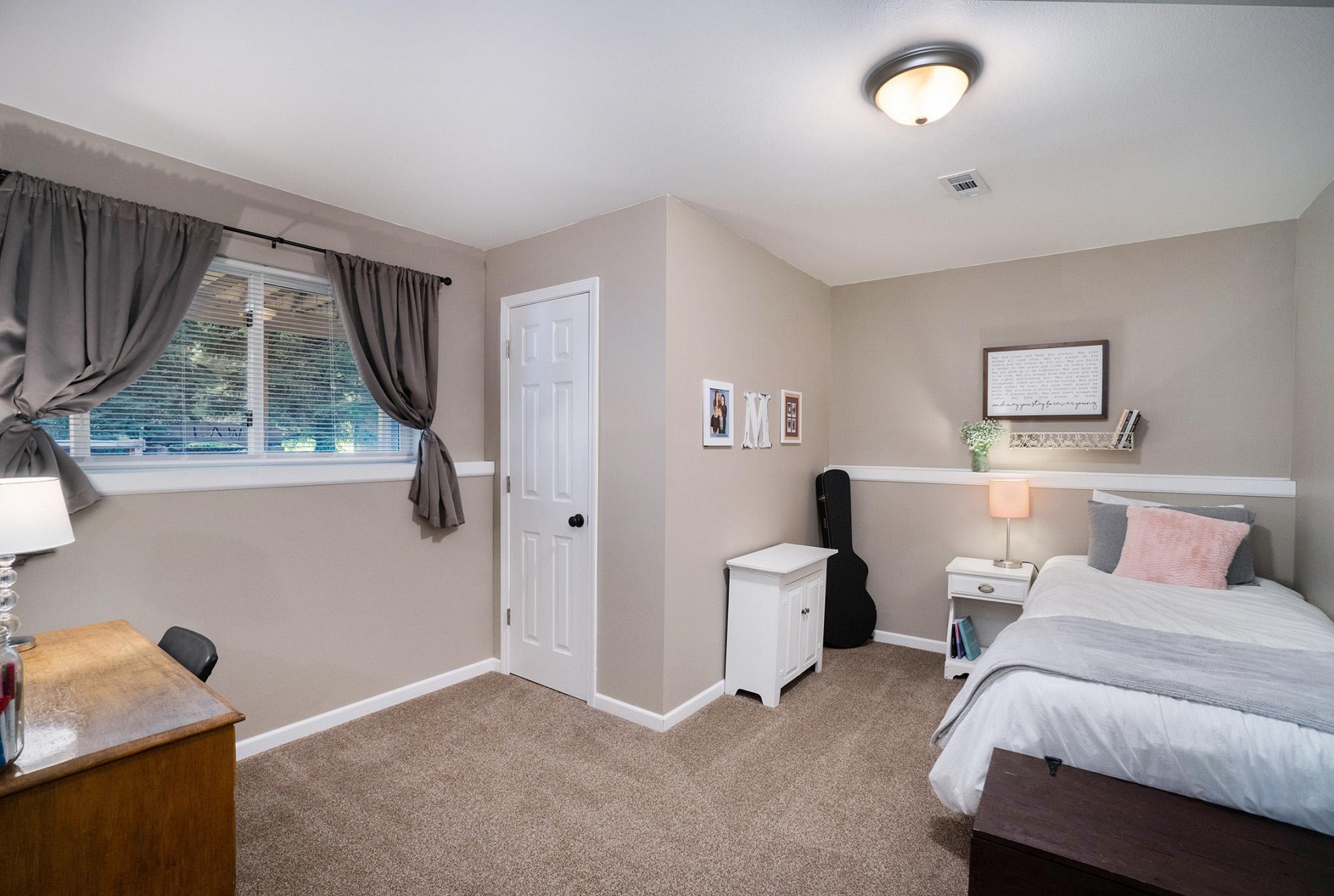 1022 Yorktown Drive, Brookings, SD 57006