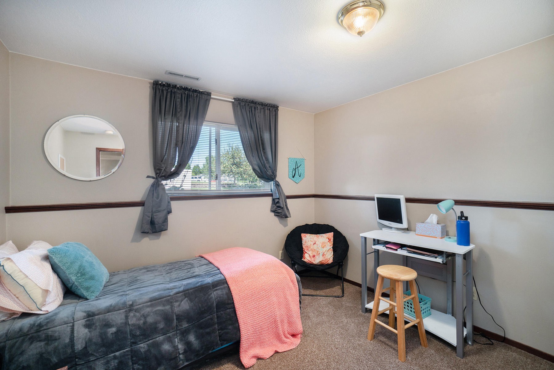 1022 Yorktown Drive, Brookings, SD 57006